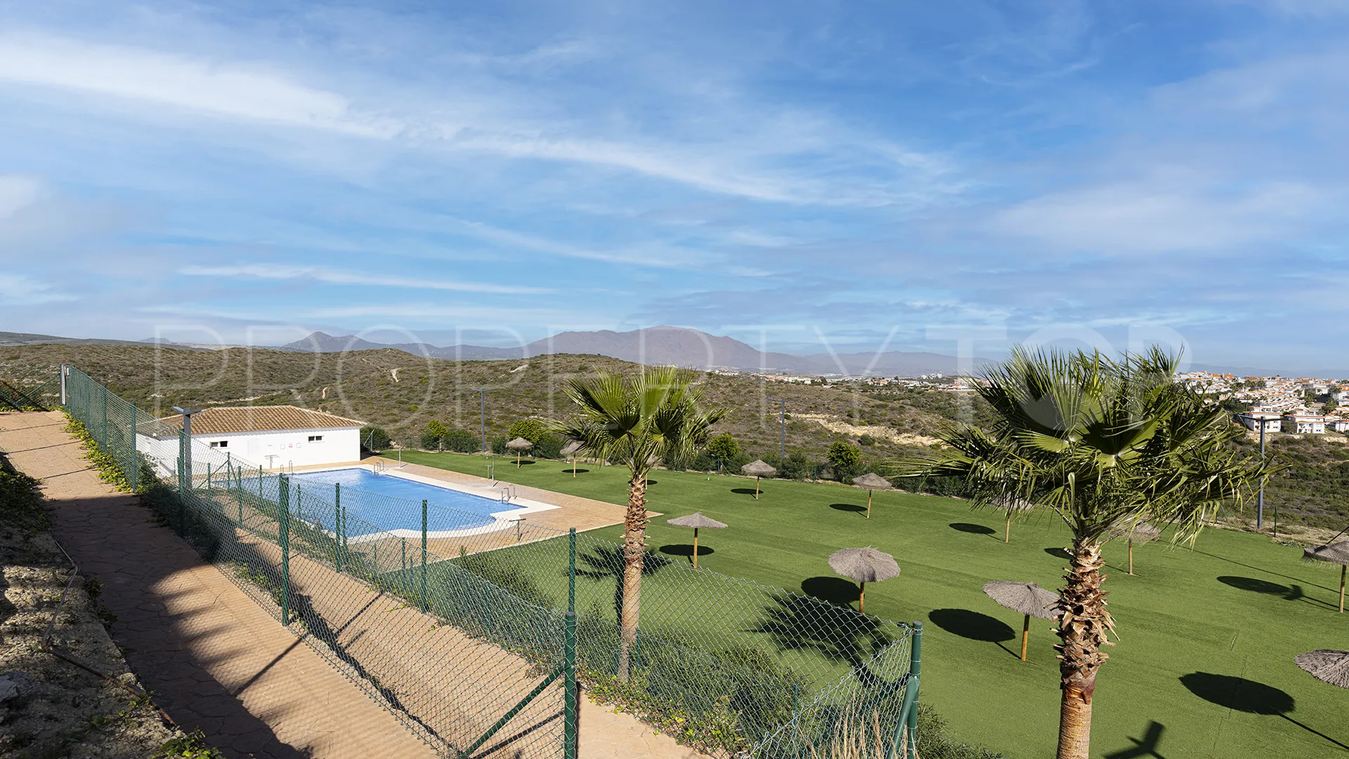 Se vende apartamento con 3 dormitorios en Martagina