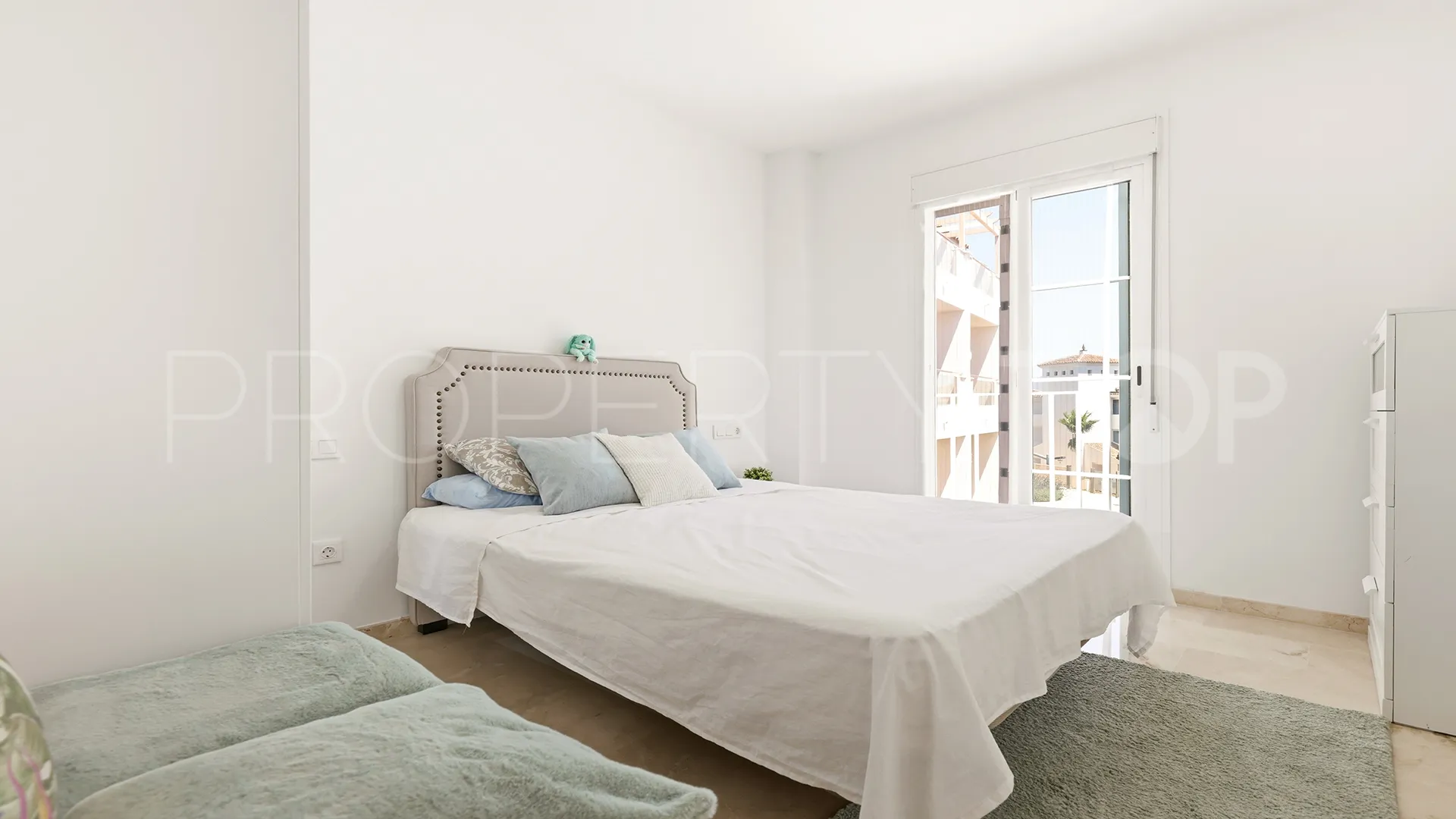 Se vende apartamento con 3 dormitorios en Martagina
