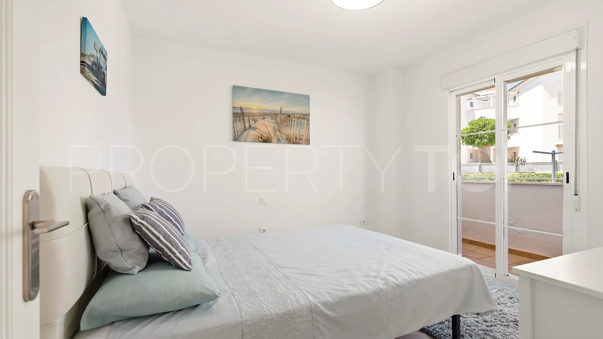 Se vende apartamento con 3 dormitorios en Martagina
