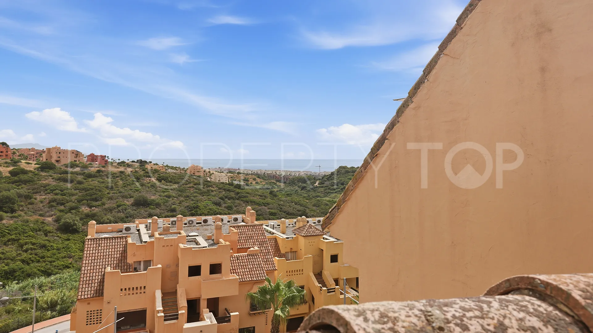 For sale Duquesa Village penthouse