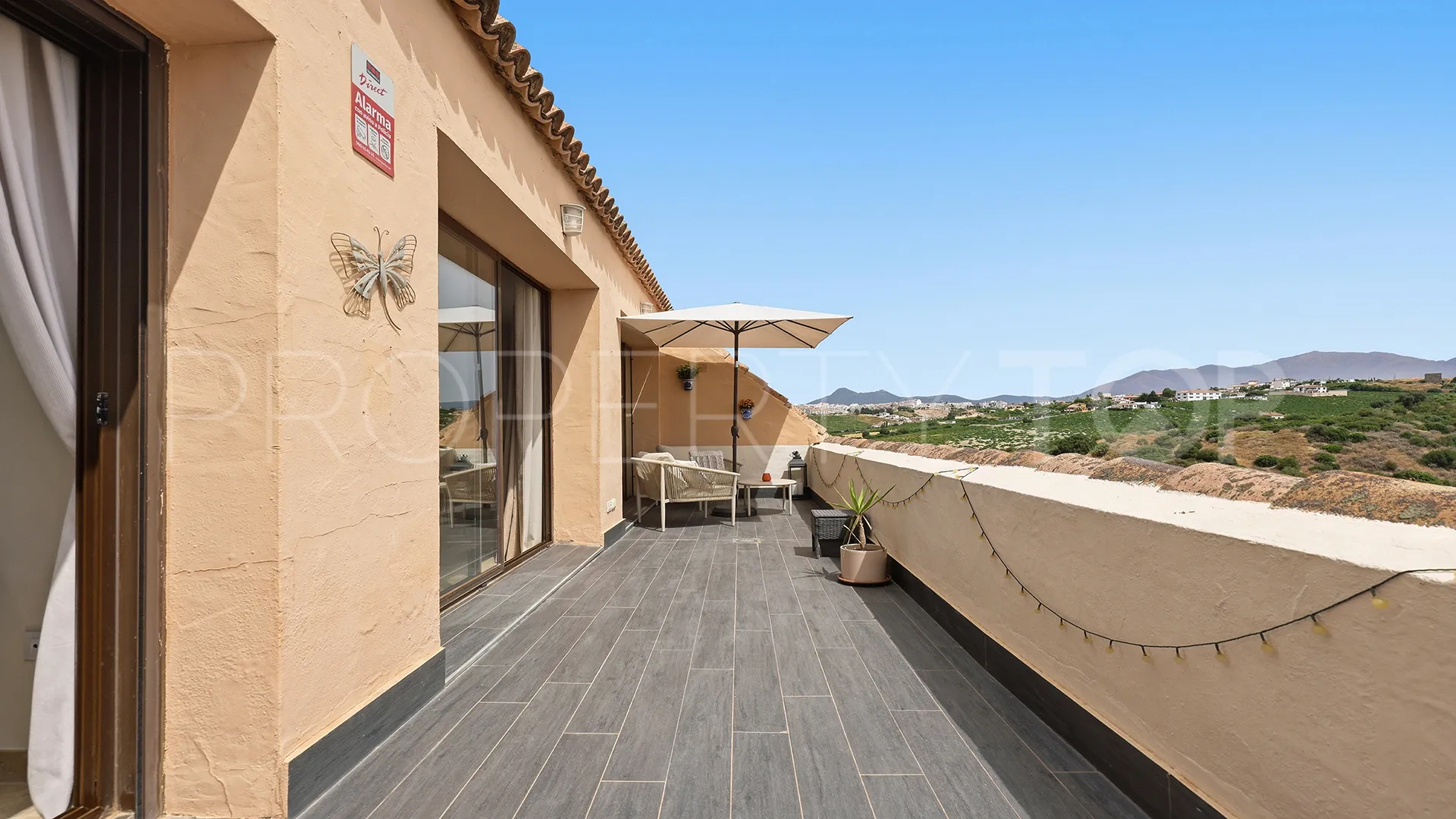 For sale Duquesa Village penthouse