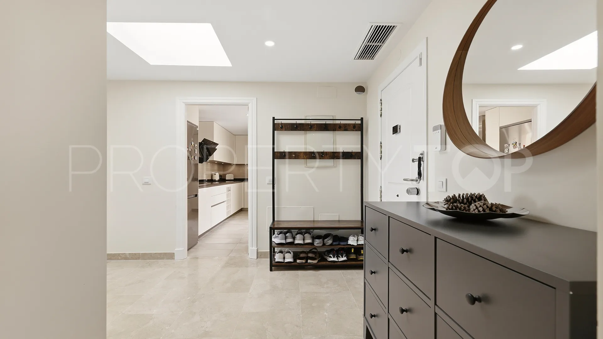 For sale Duquesa Village penthouse