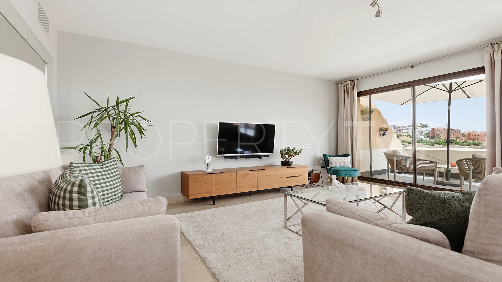 For sale Duquesa Village penthouse