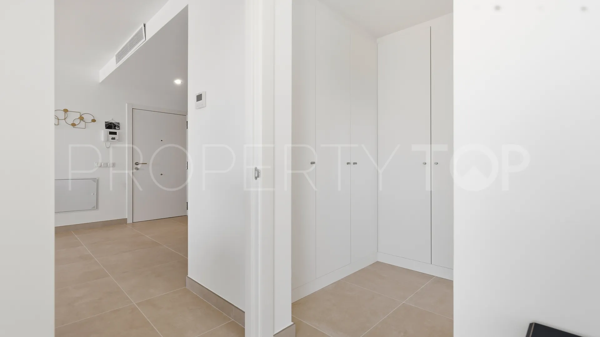 For sale penthouse with 3 bedrooms in Casares Golf