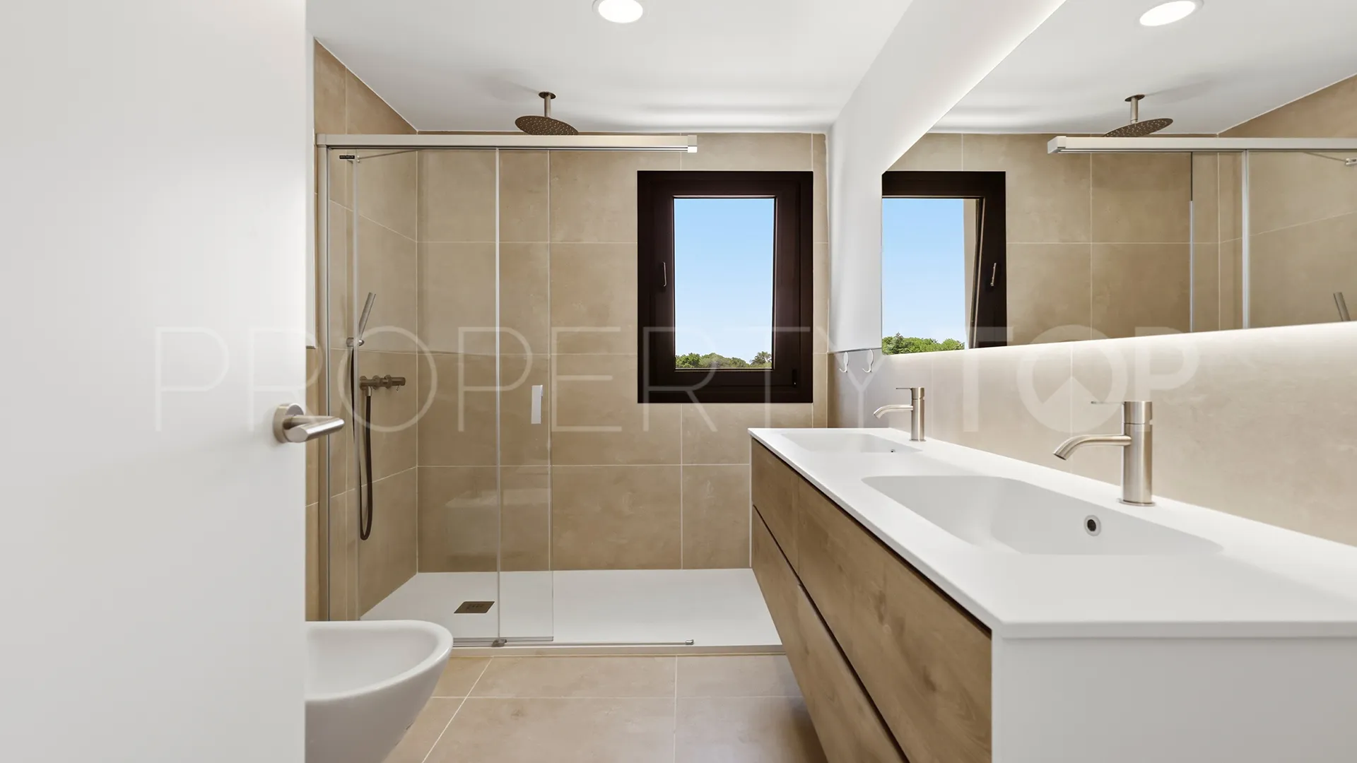 For sale penthouse with 3 bedrooms in Casares Golf