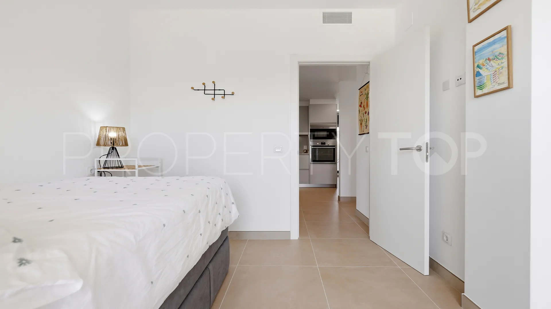For sale penthouse with 3 bedrooms in Casares Golf