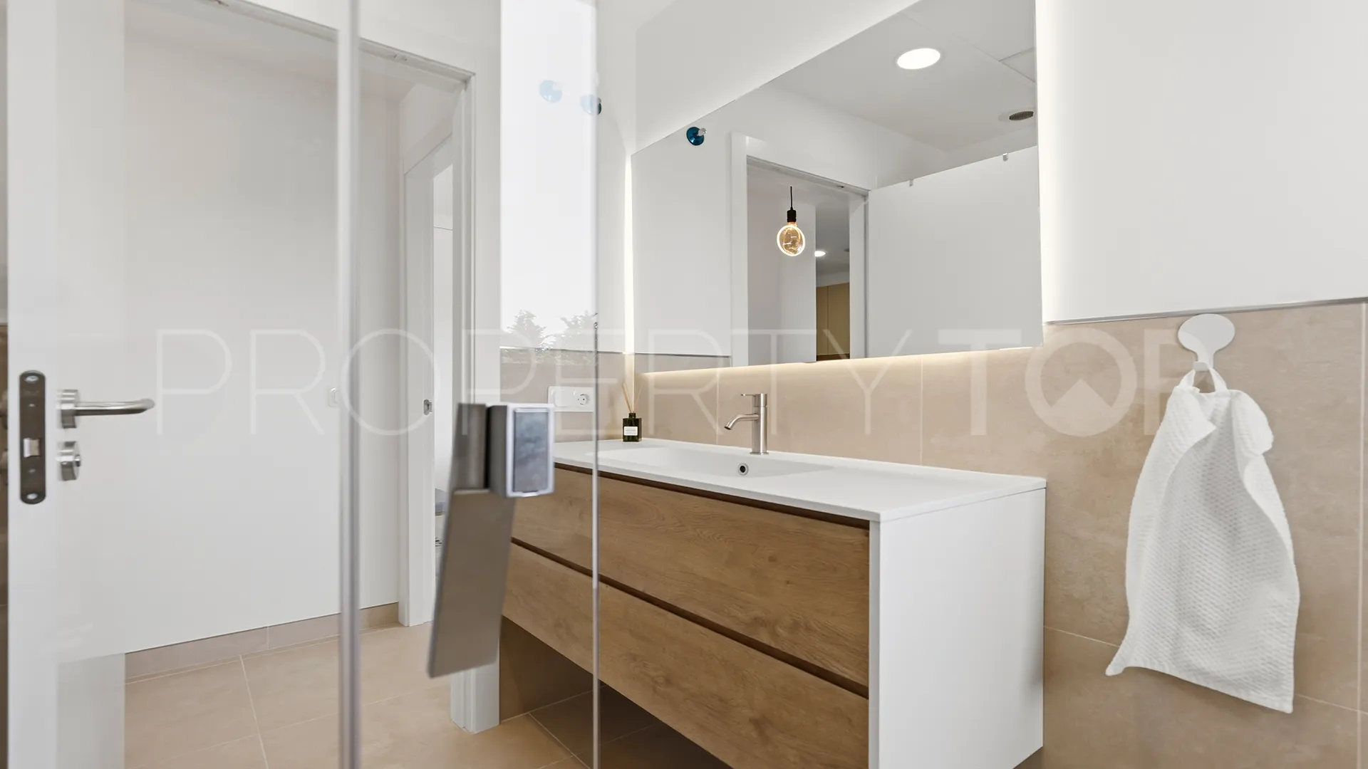 For sale penthouse with 3 bedrooms in Casares Golf