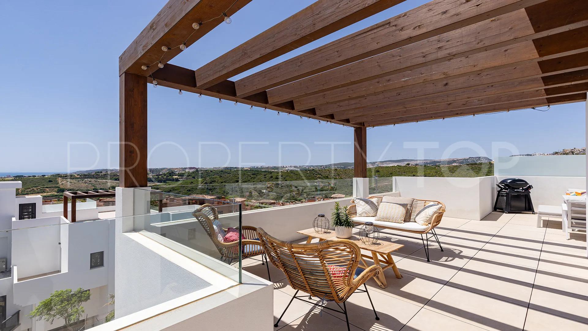 For sale penthouse with 3 bedrooms in Casares Golf