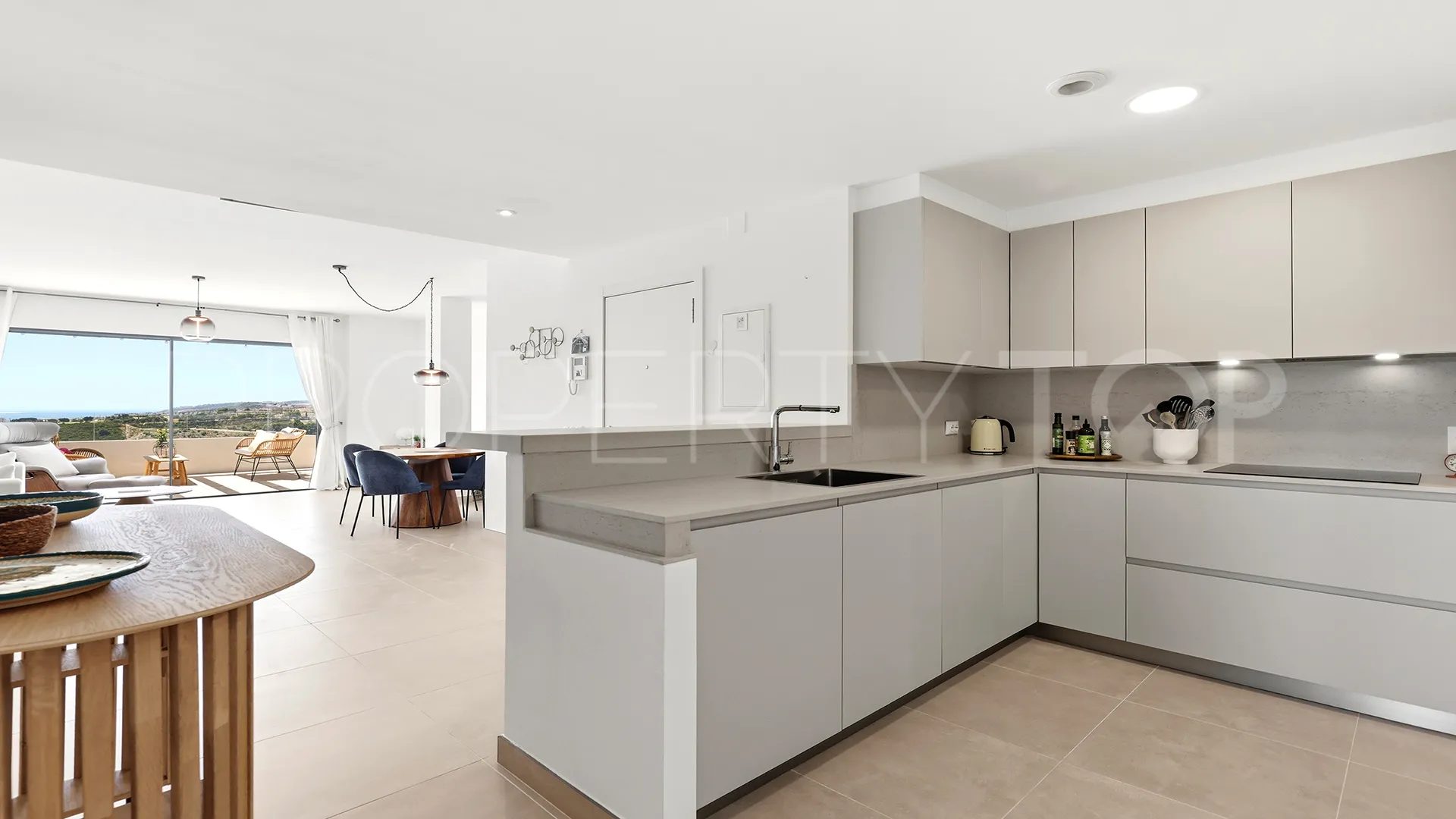 For sale penthouse with 3 bedrooms in Casares Golf