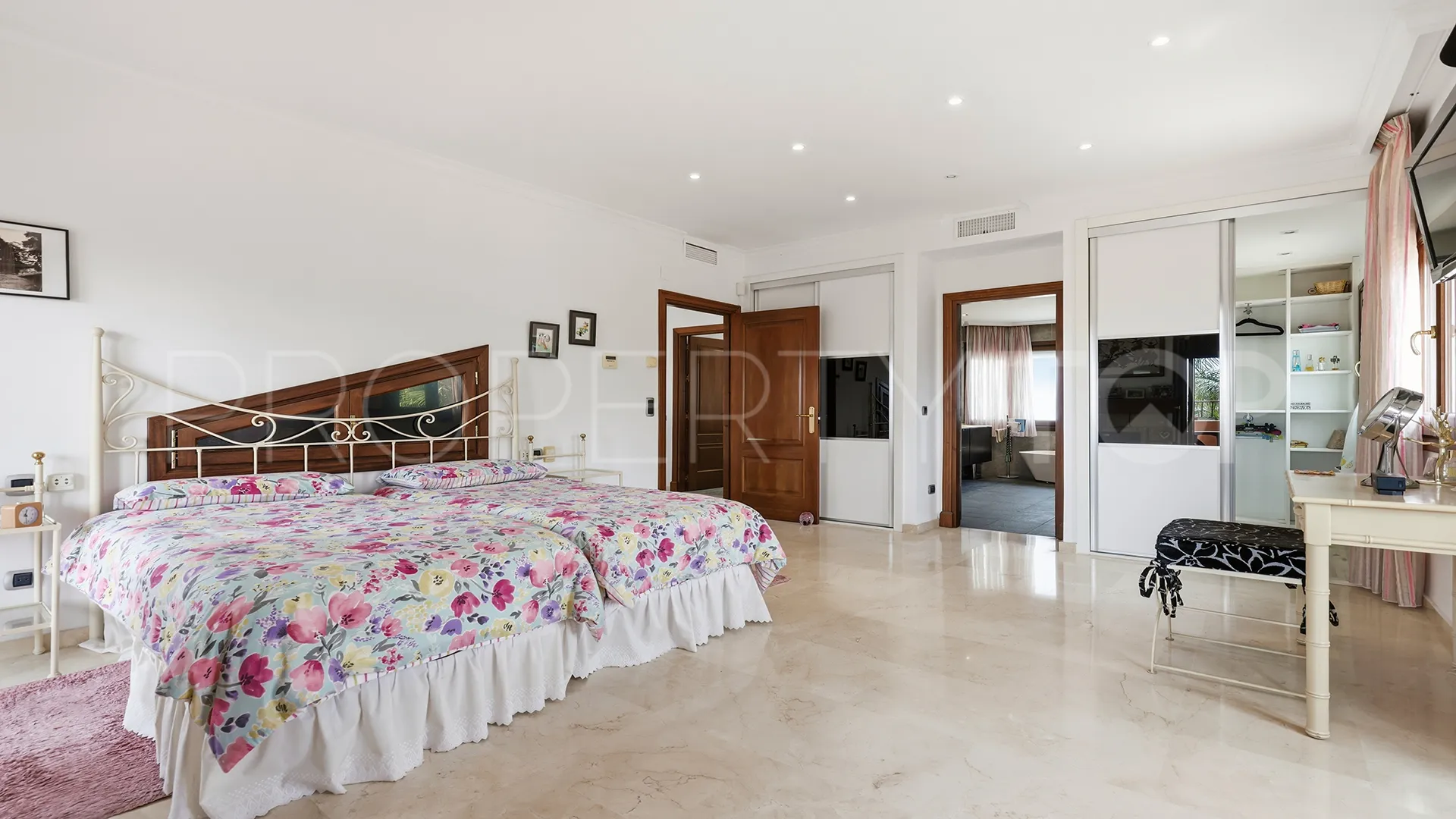 Villa for sale in Seghers