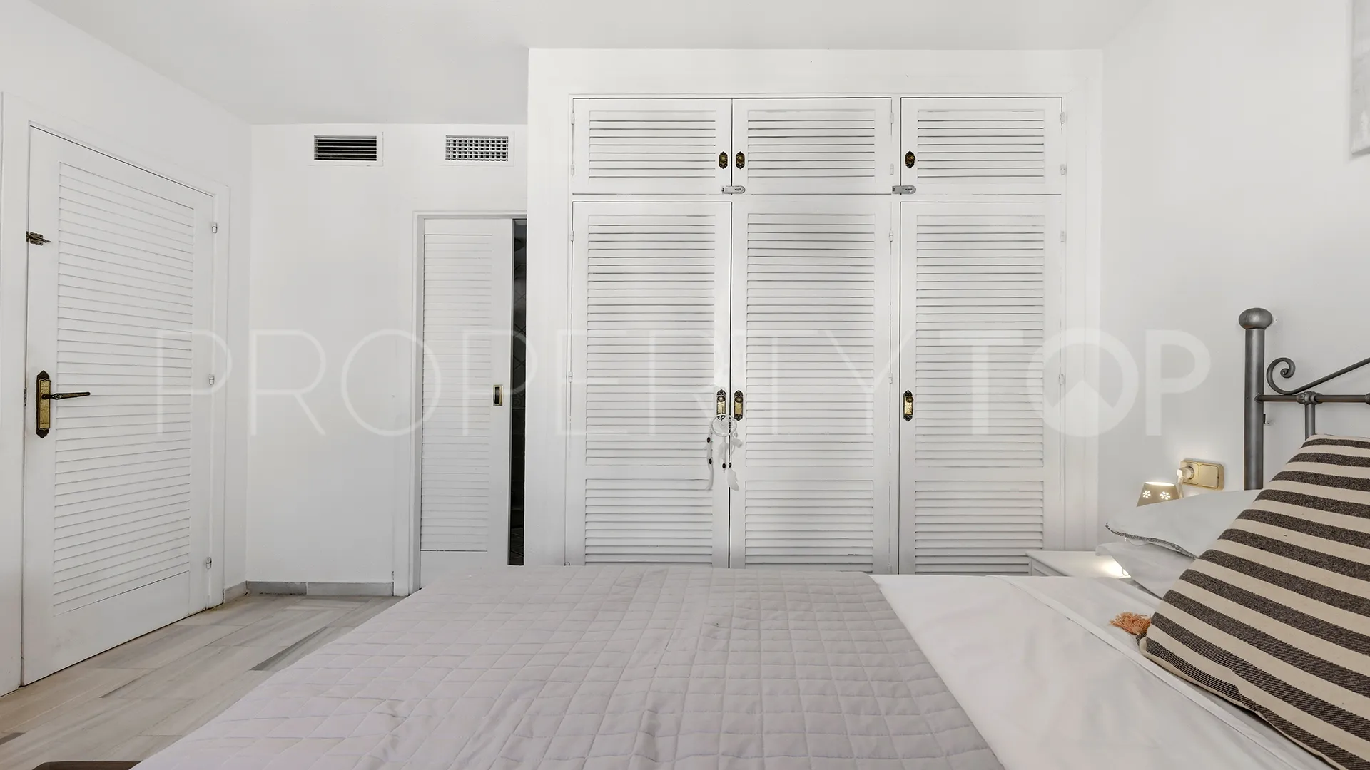 2 bedrooms penthouse for sale in Los Flamencos