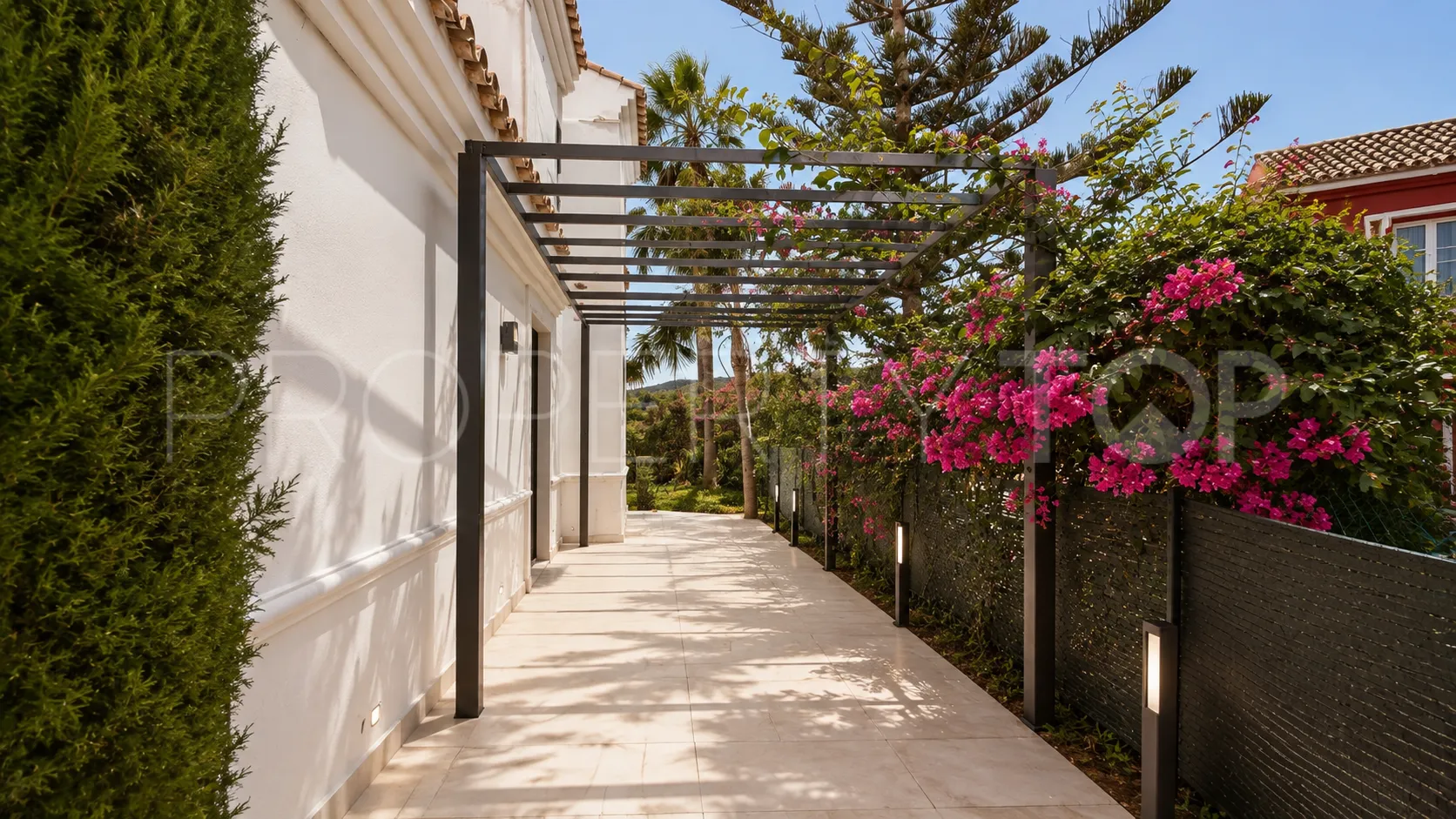 Villa en venta en La Duquesa Golf