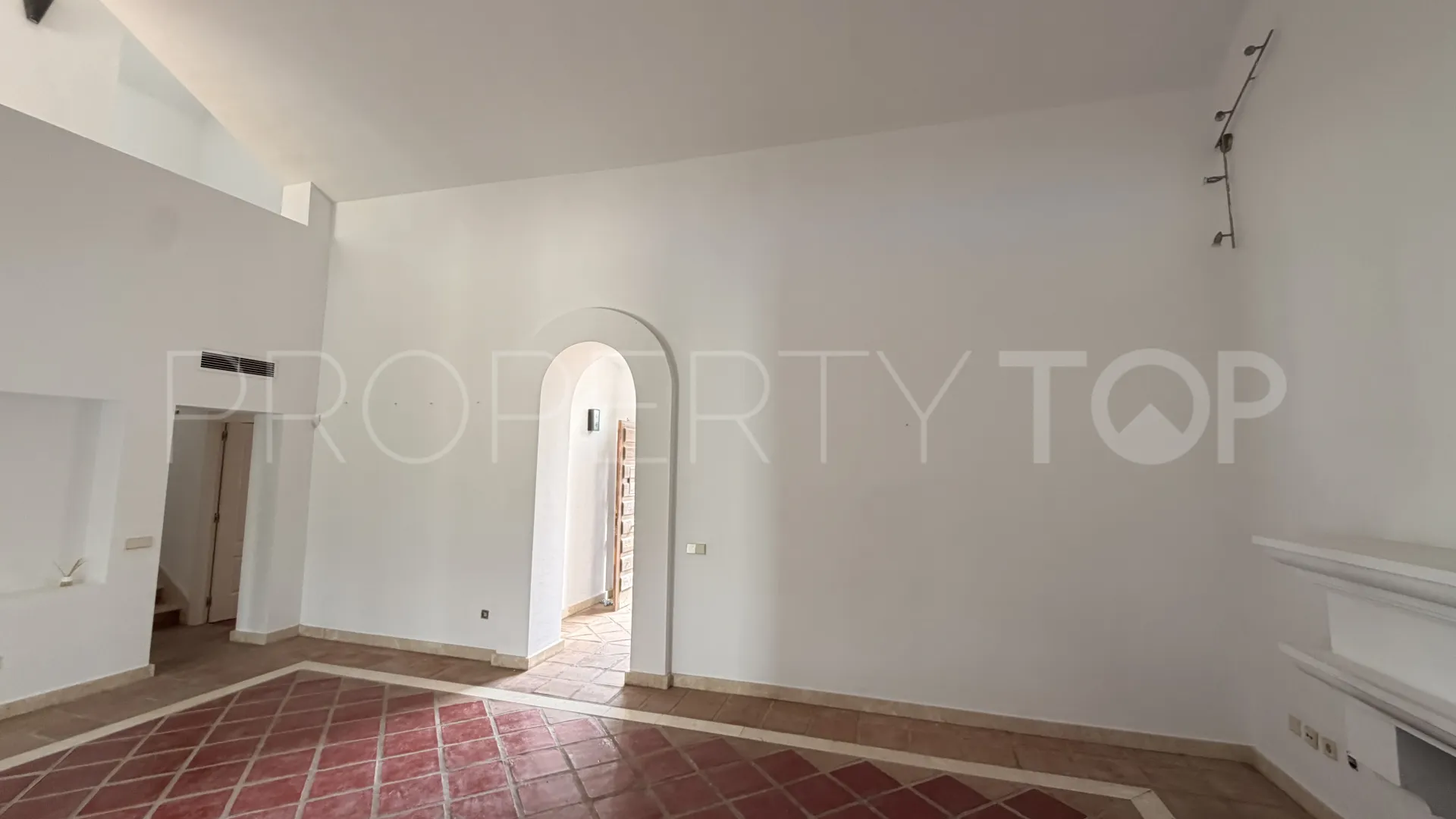 Villa en venta en La Duquesa Golf