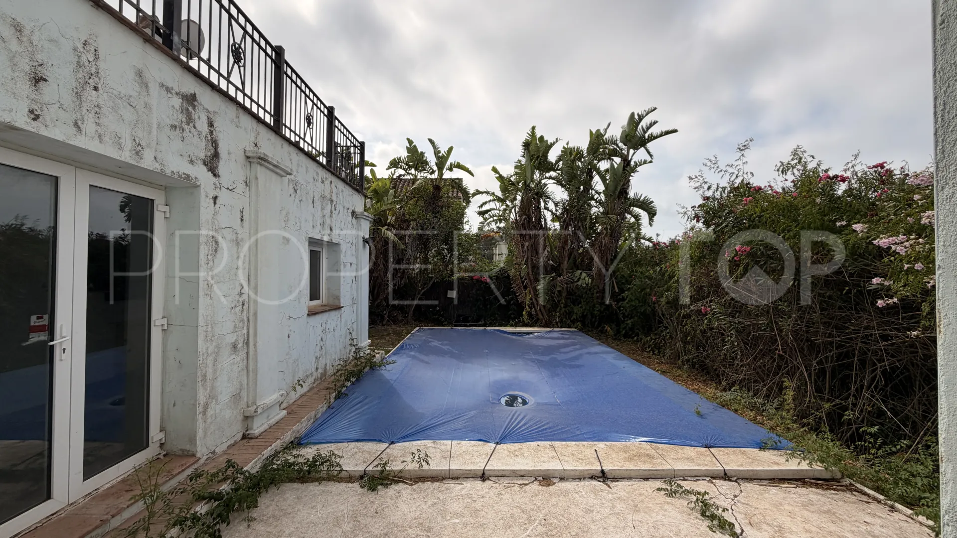 Villa en venta en La Duquesa Golf