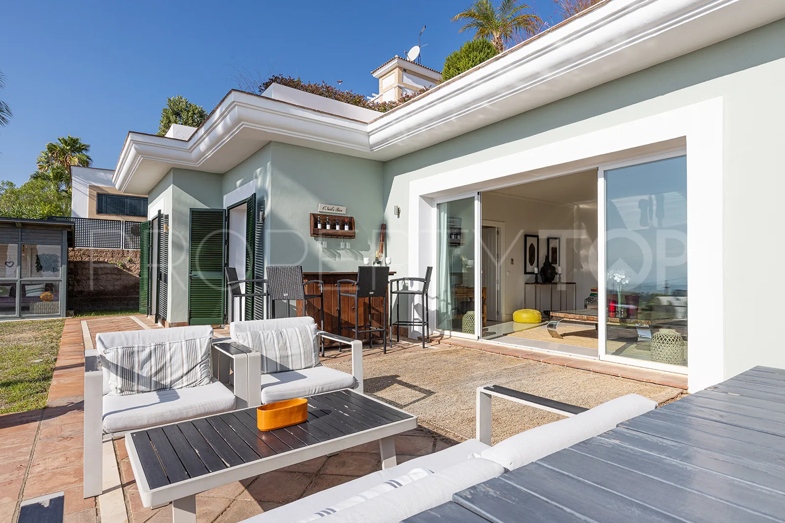 Doña Julia, apartamento planta baja a la venta con 3 dormitorios