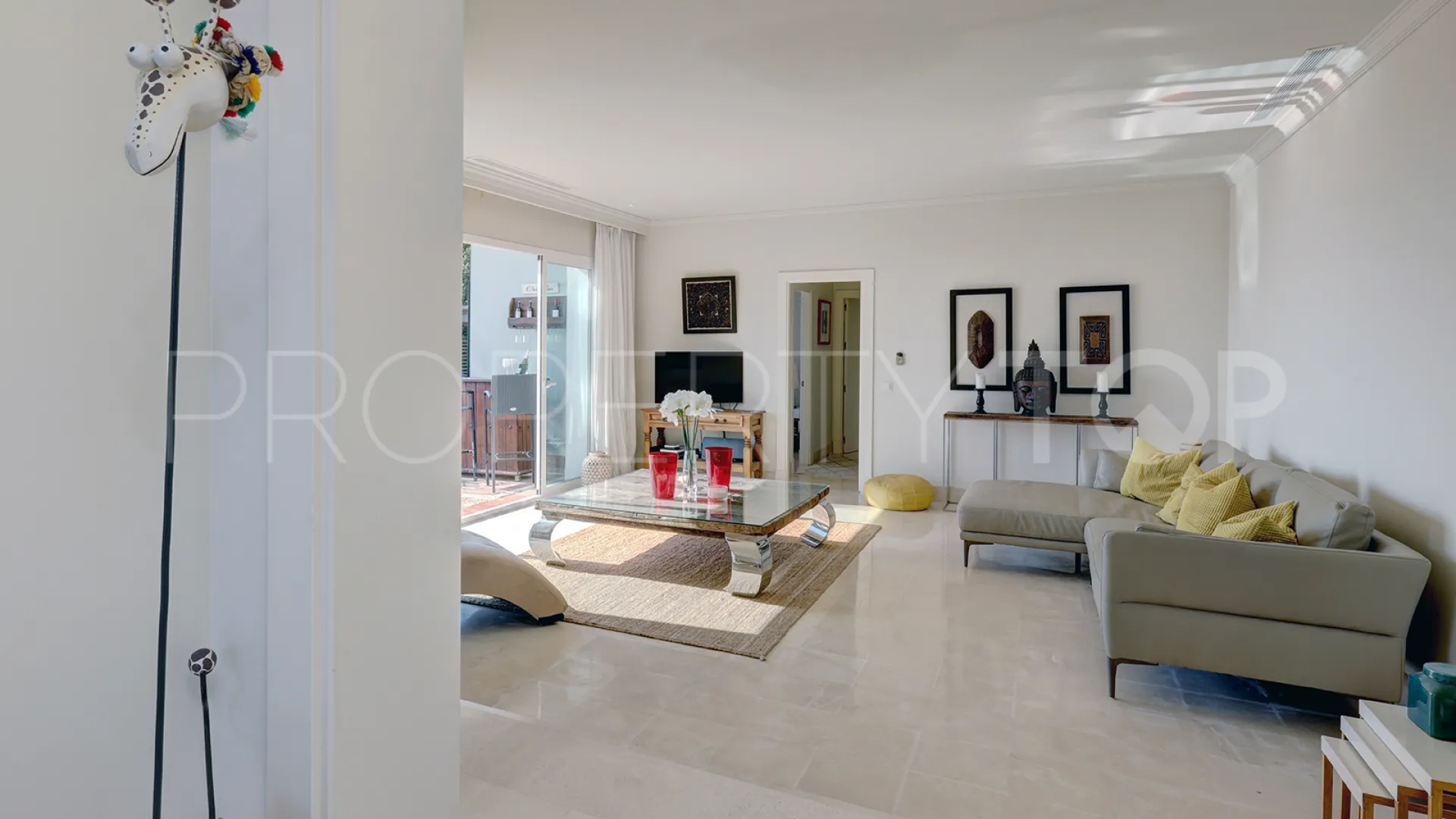 Doña Julia, apartamento planta baja a la venta con 3 dormitorios
