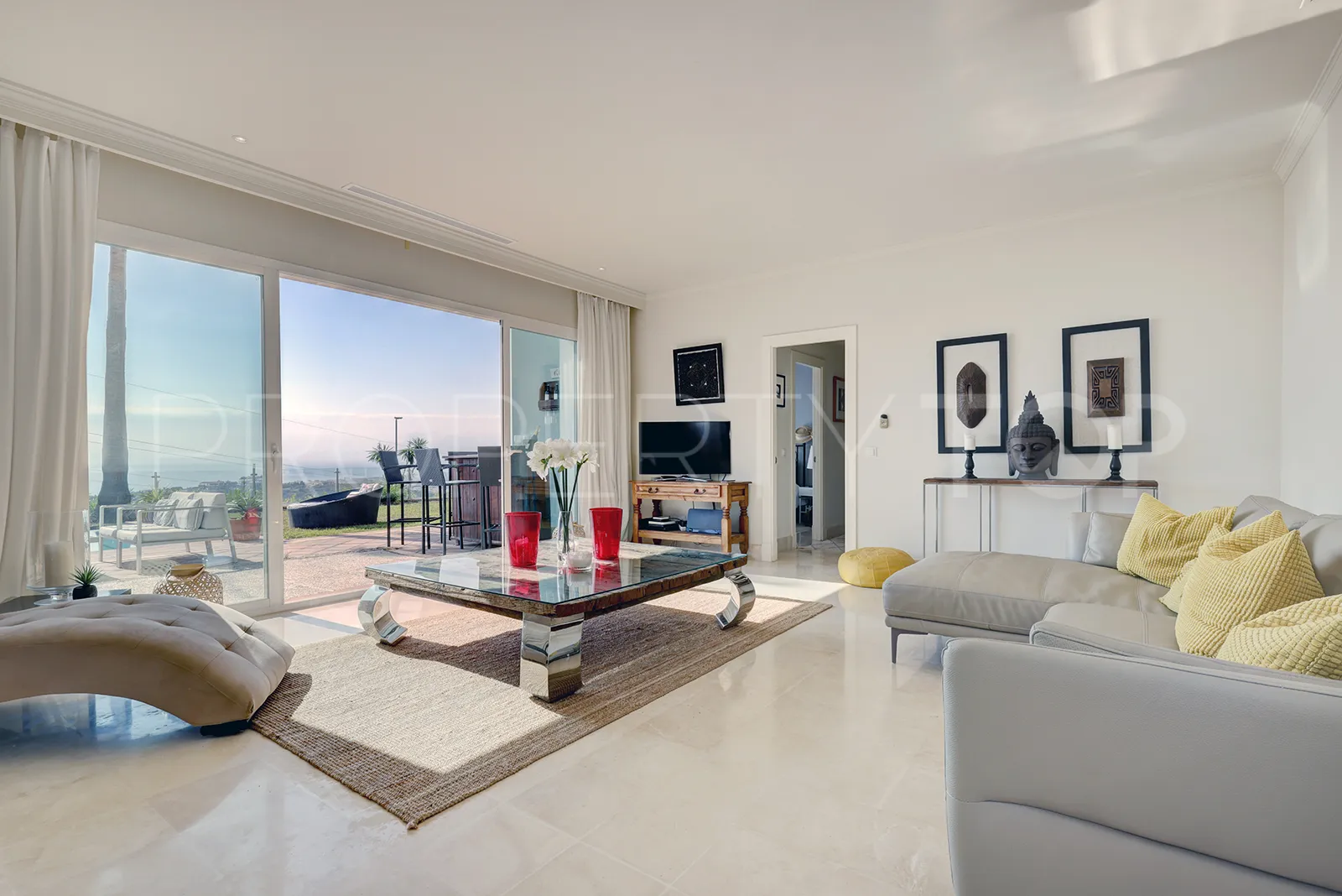 Doña Julia, apartamento planta baja a la venta con 3 dormitorios
