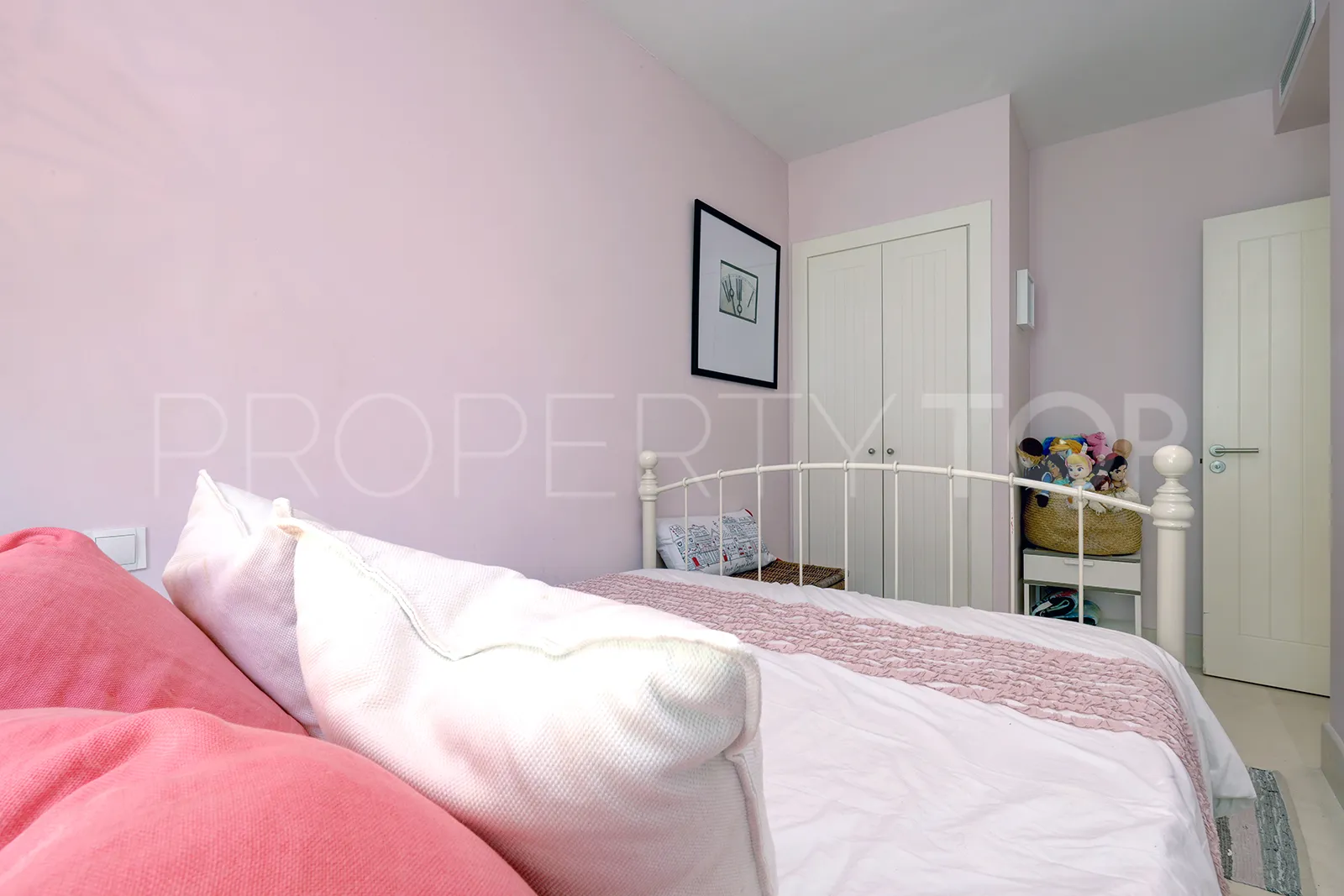 Doña Julia, apartamento planta baja a la venta con 3 dormitorios