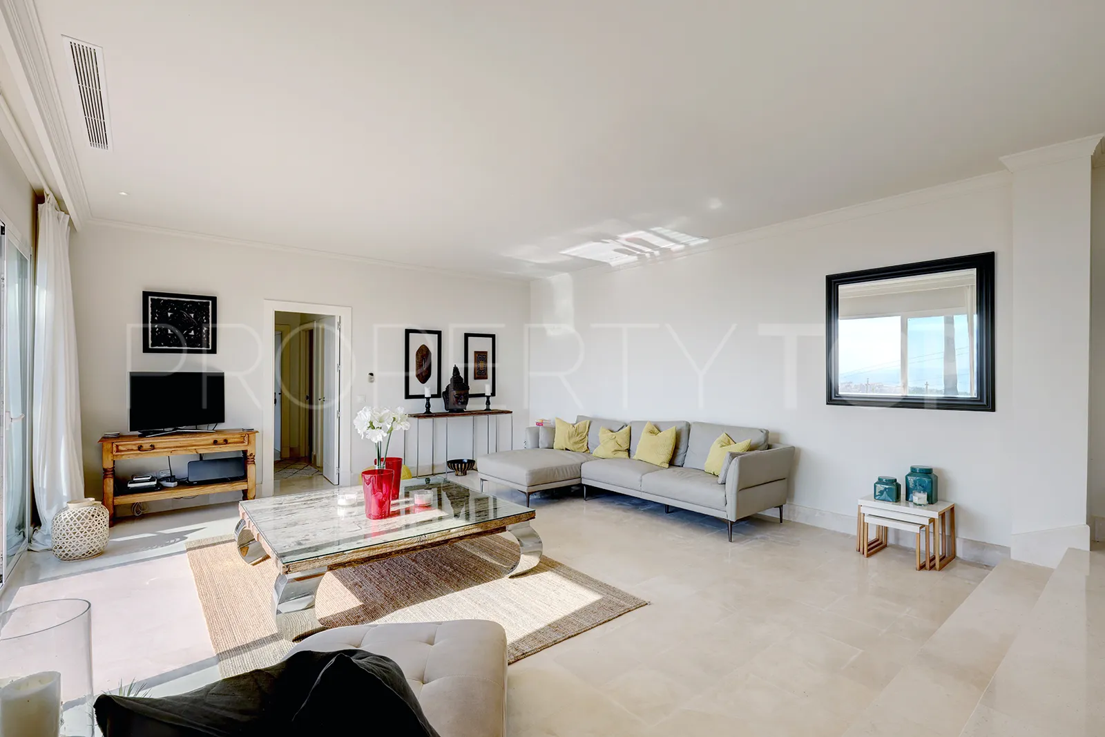 Doña Julia, apartamento planta baja a la venta con 3 dormitorios