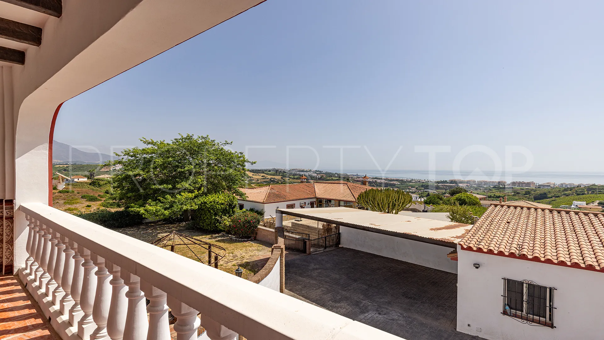 Villa en venta con 4 dormitorios en Manilva