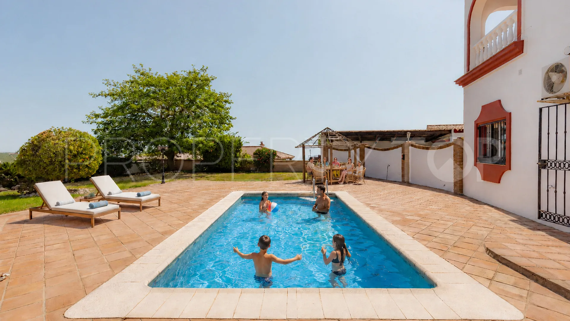 Villa en venta con 4 dormitorios en Manilva