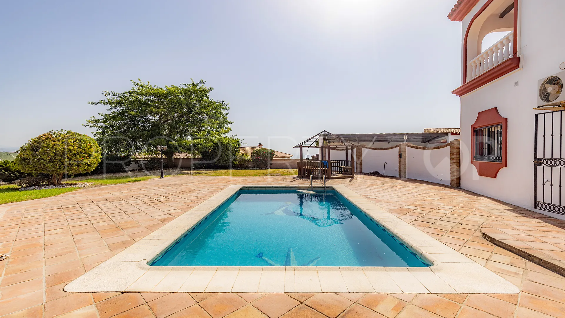 Villa en venta con 4 dormitorios en Manilva