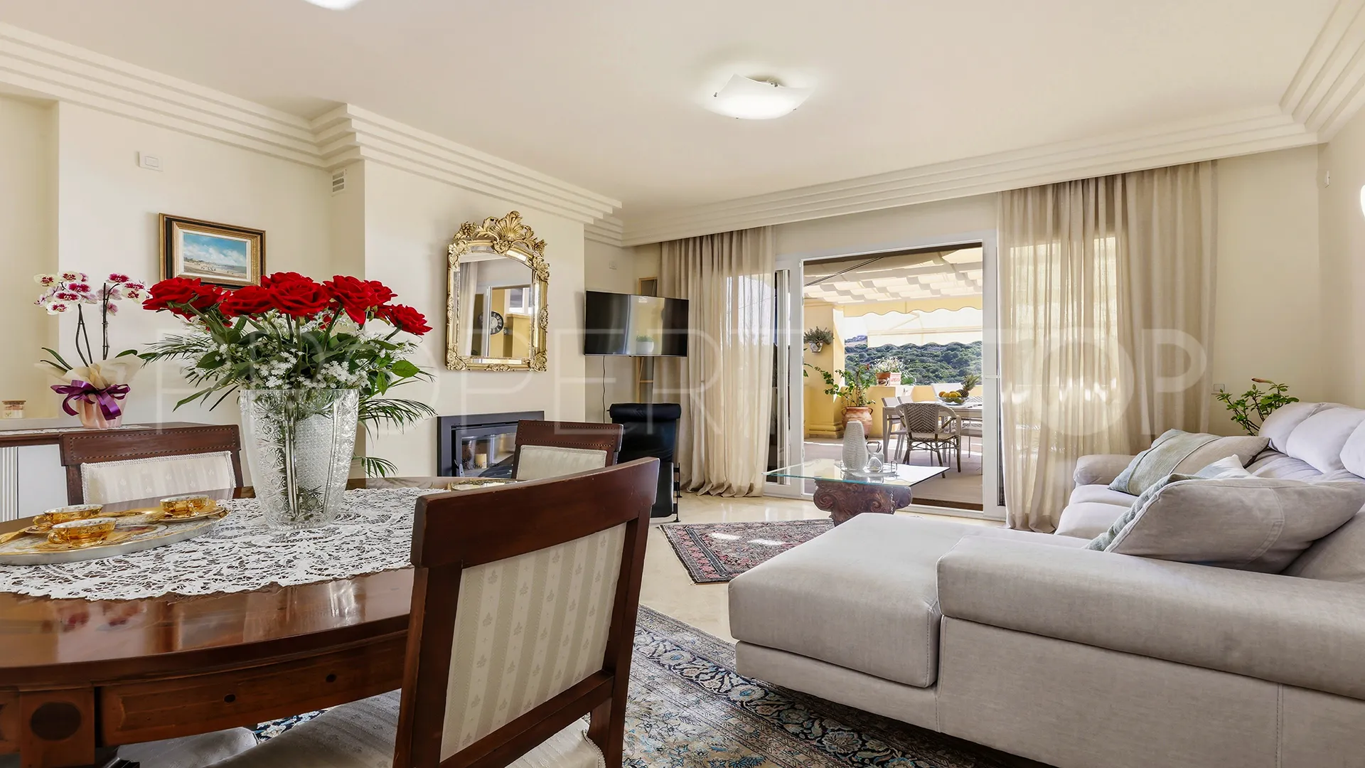 2 bedrooms apartment in Majestic for sale