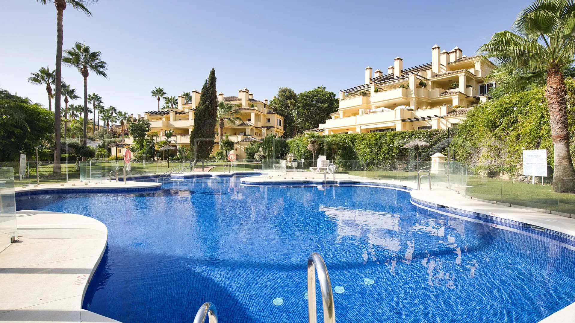 2 bedrooms apartment in Majestic for sale