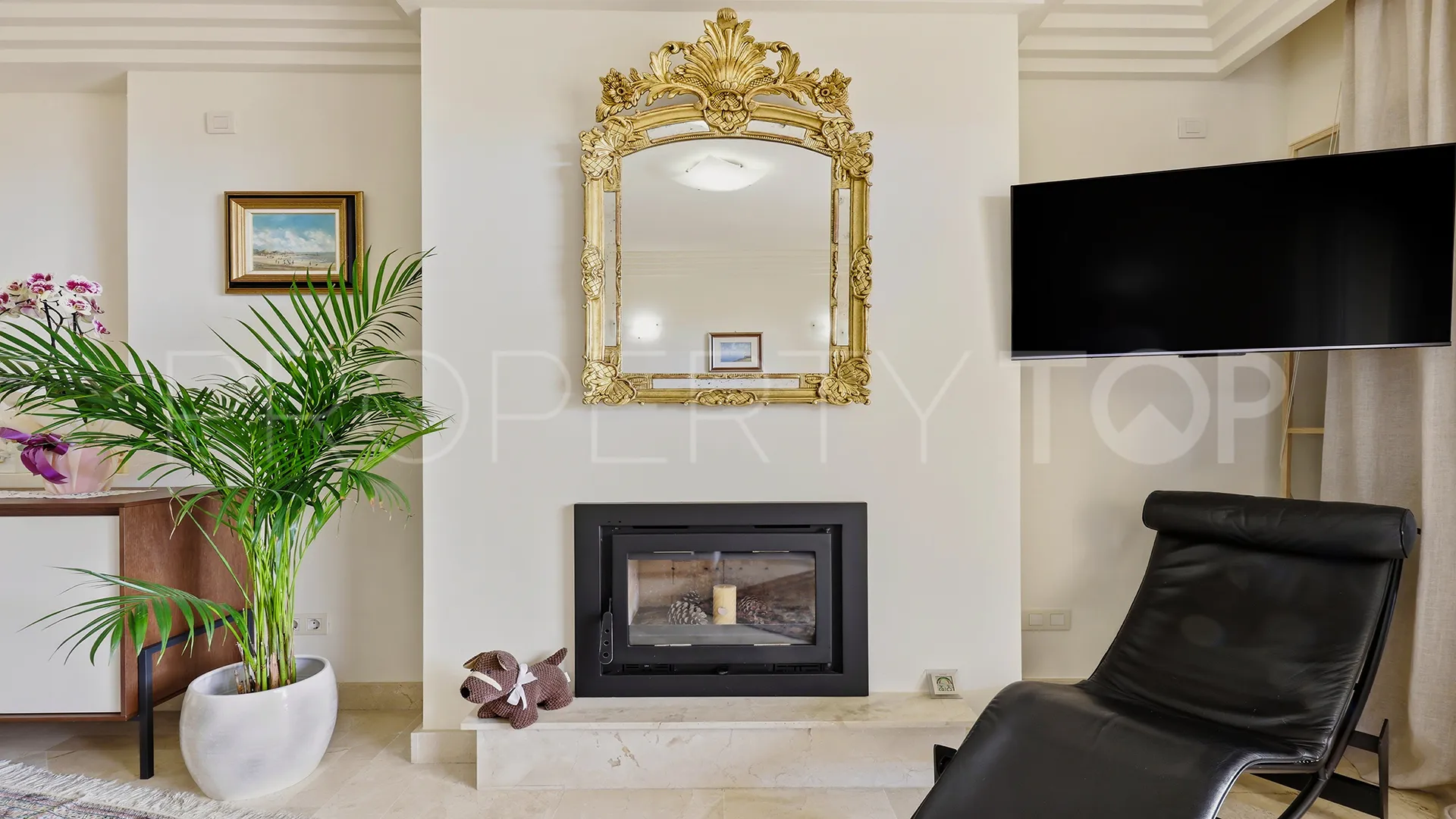 2 bedrooms apartment in Majestic for sale