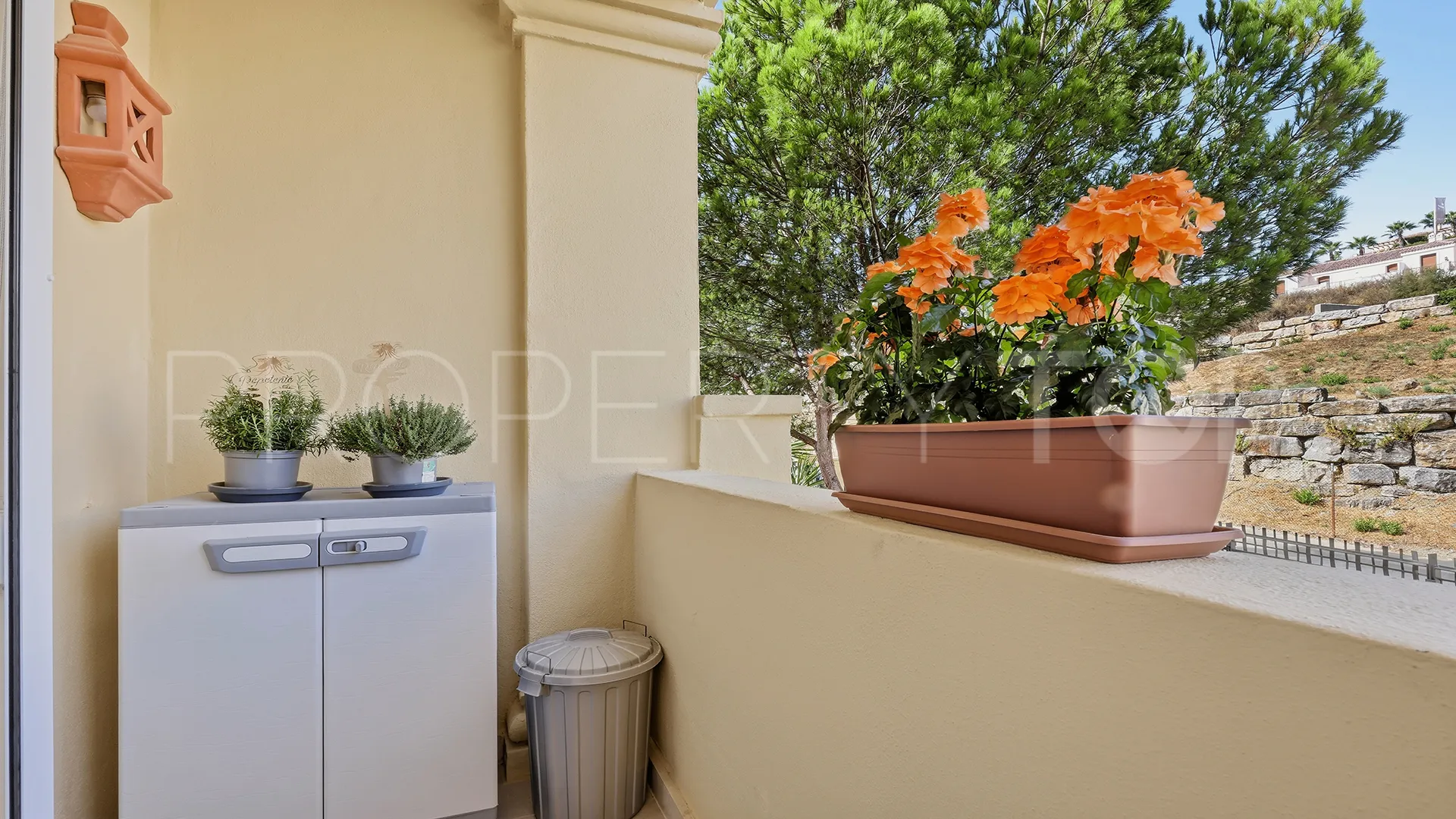 2 bedrooms apartment in Majestic for sale