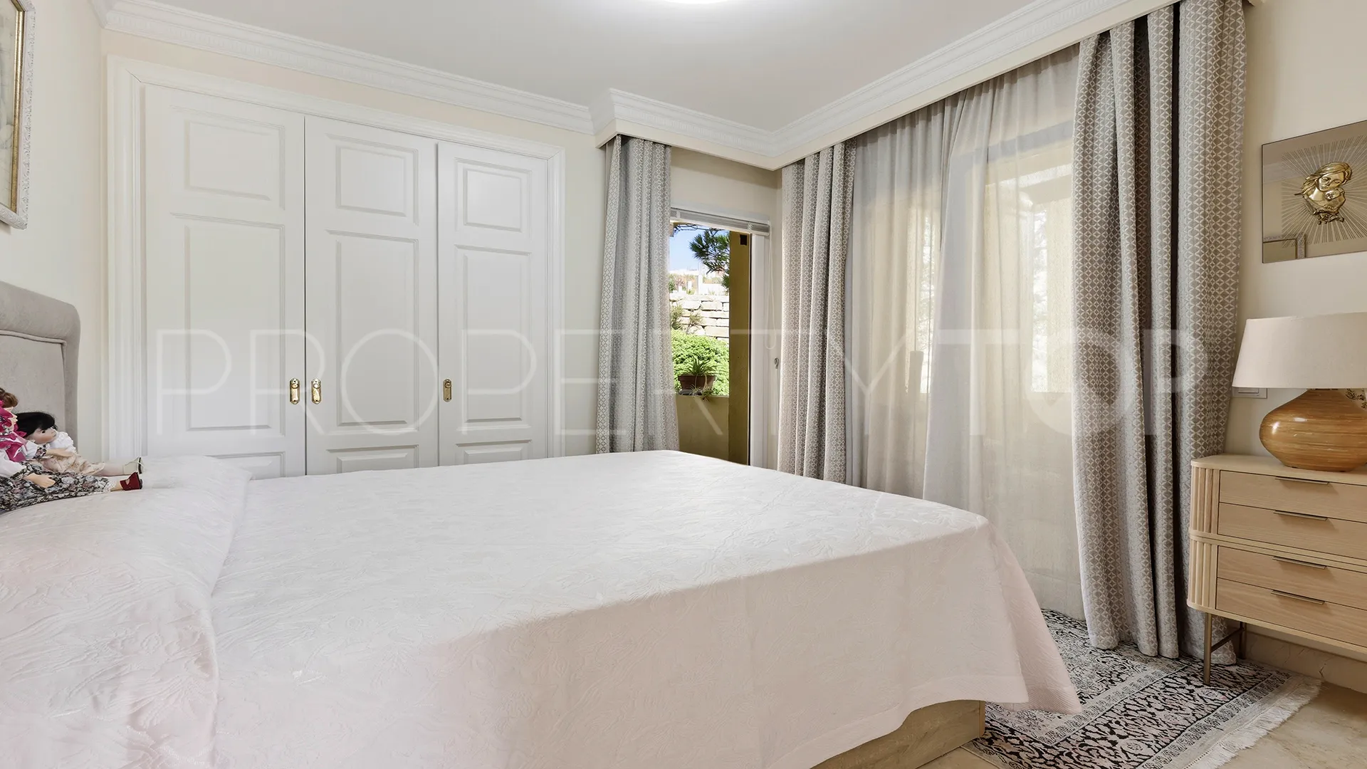 2 bedrooms apartment in Majestic for sale