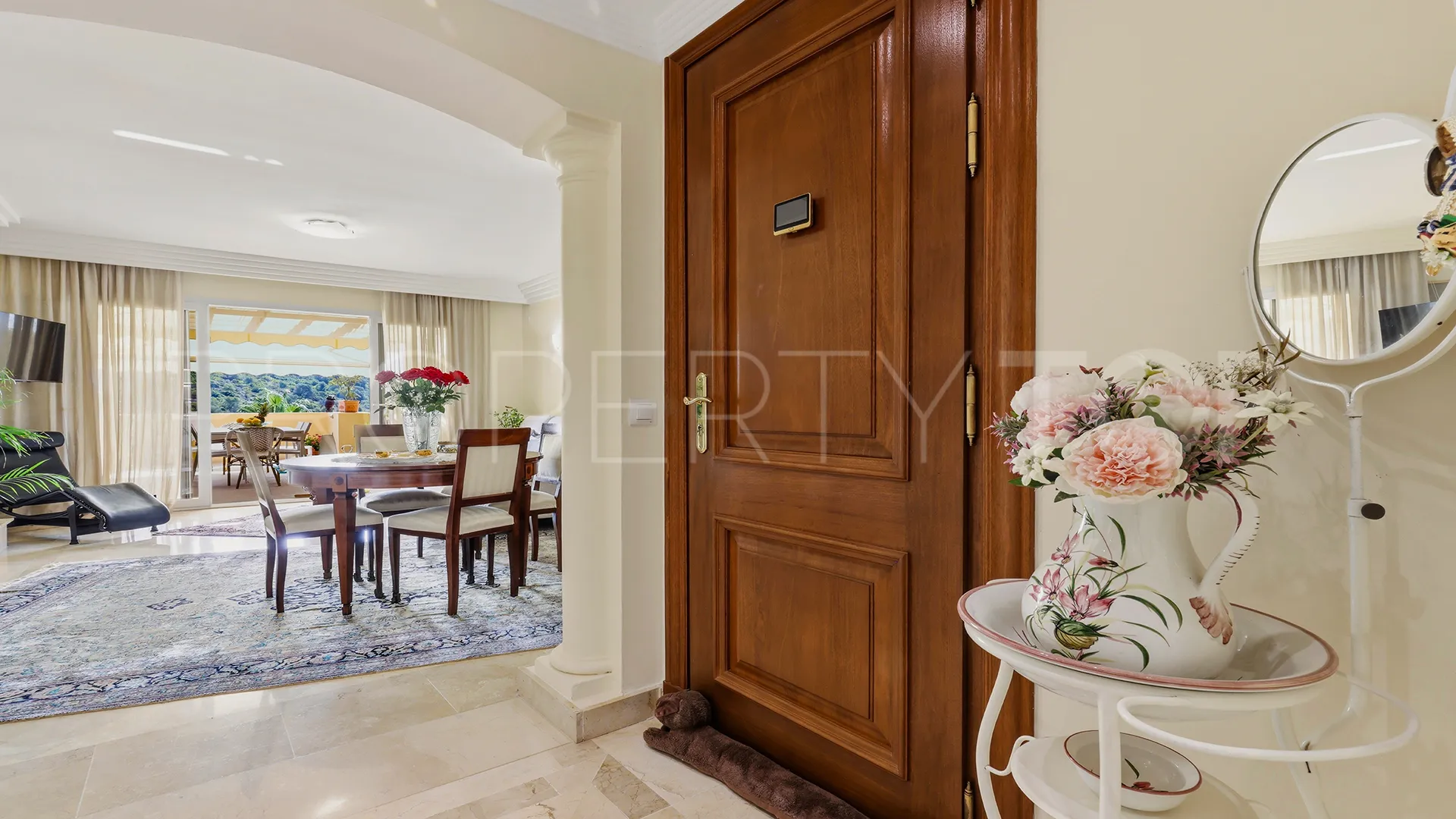 2 bedrooms apartment in Majestic for sale