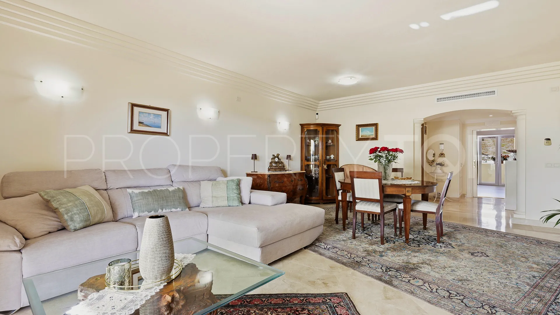 2 bedrooms apartment in Majestic for sale