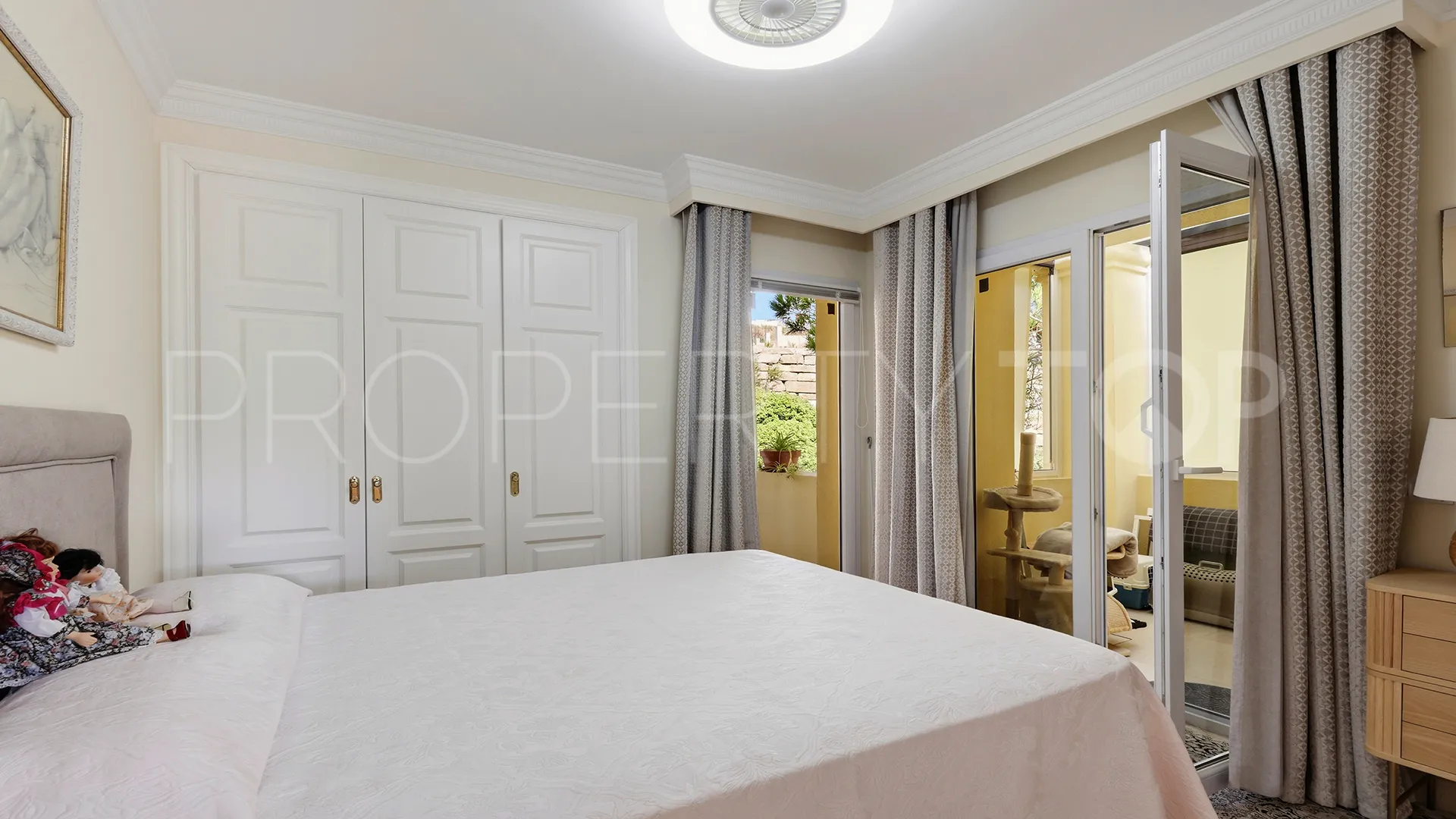 2 bedrooms apartment in Majestic for sale