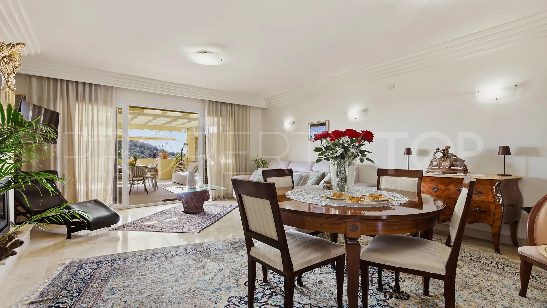 2 bedrooms apartment in Majestic for sale