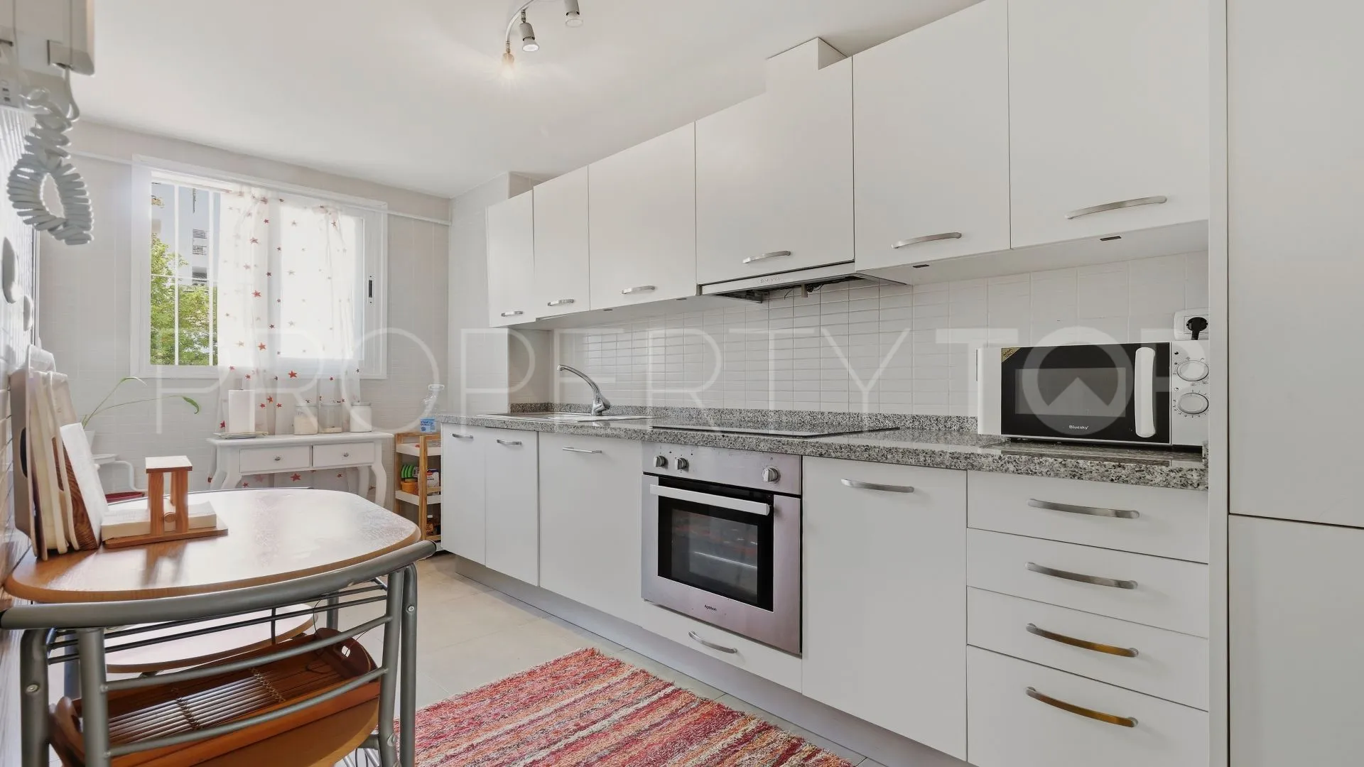 Los Hidalgos, apartamento planta baja en venta con 2 dormitorios