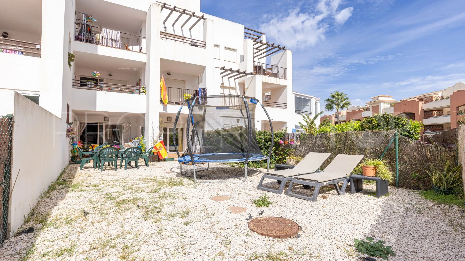 Los Hidalgos, apartamento planta baja en venta con 2 dormitorios