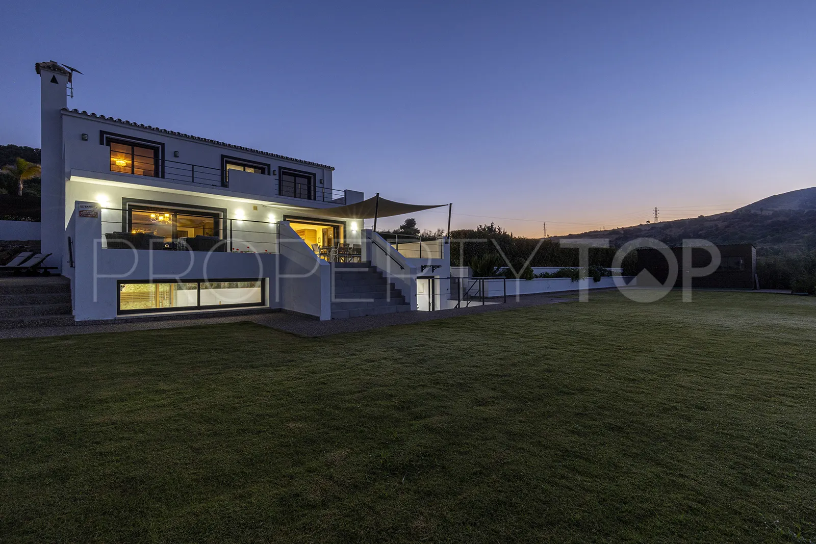Casares, villa en venta