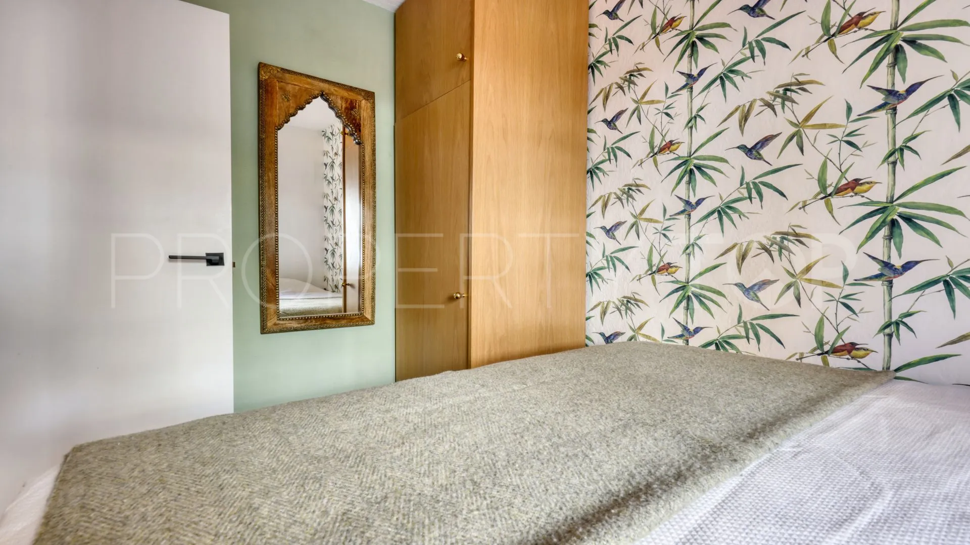 Ground floor apartment in Estepona Centre for sale