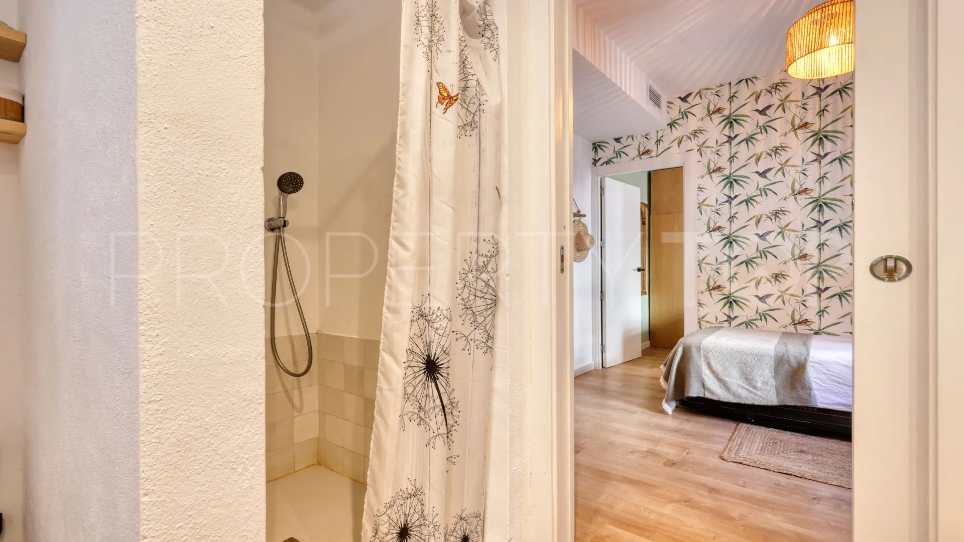 Ground floor apartment in Estepona Centre for sale