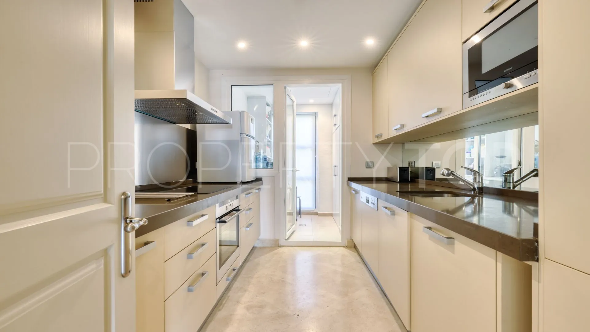 2 bedrooms penthouse for sale in Altos de Cortesín