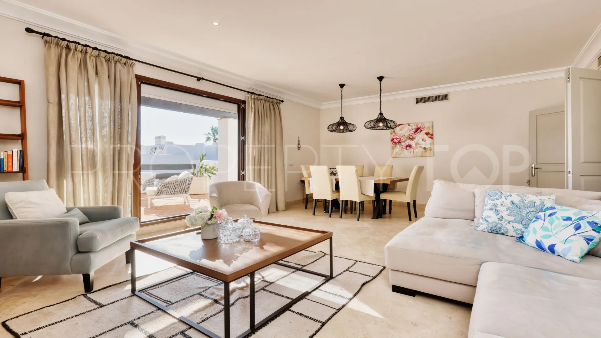 2 bedrooms penthouse for sale in Altos de Cortesín