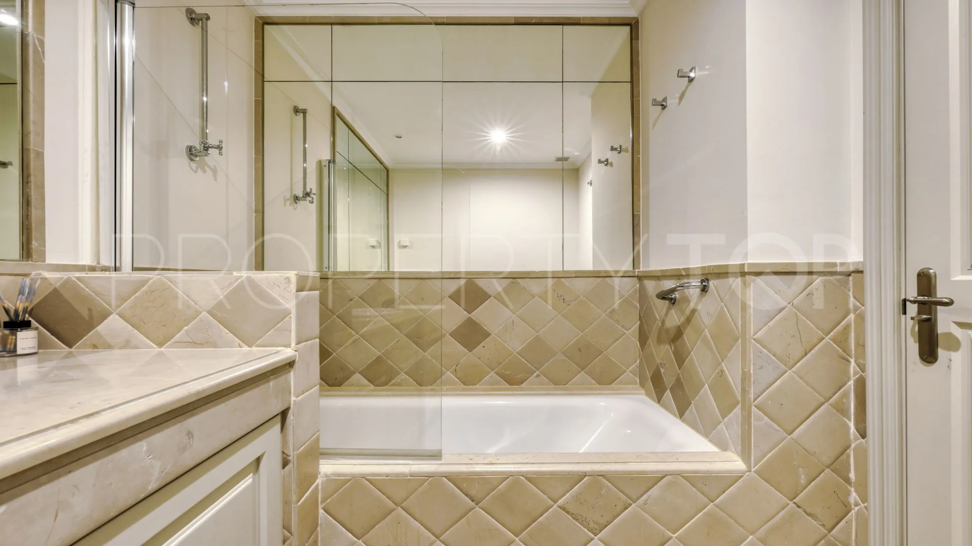 2 bedrooms penthouse for sale in Altos de Cortesín