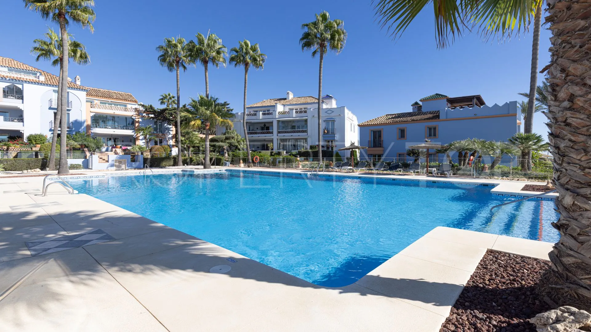 For sale duplex penthouse in La Perla de la Bahía with 3 bedrooms