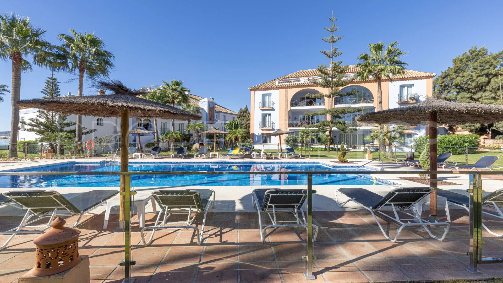 For sale duplex penthouse in La Perla de la Bahía with 3 bedrooms