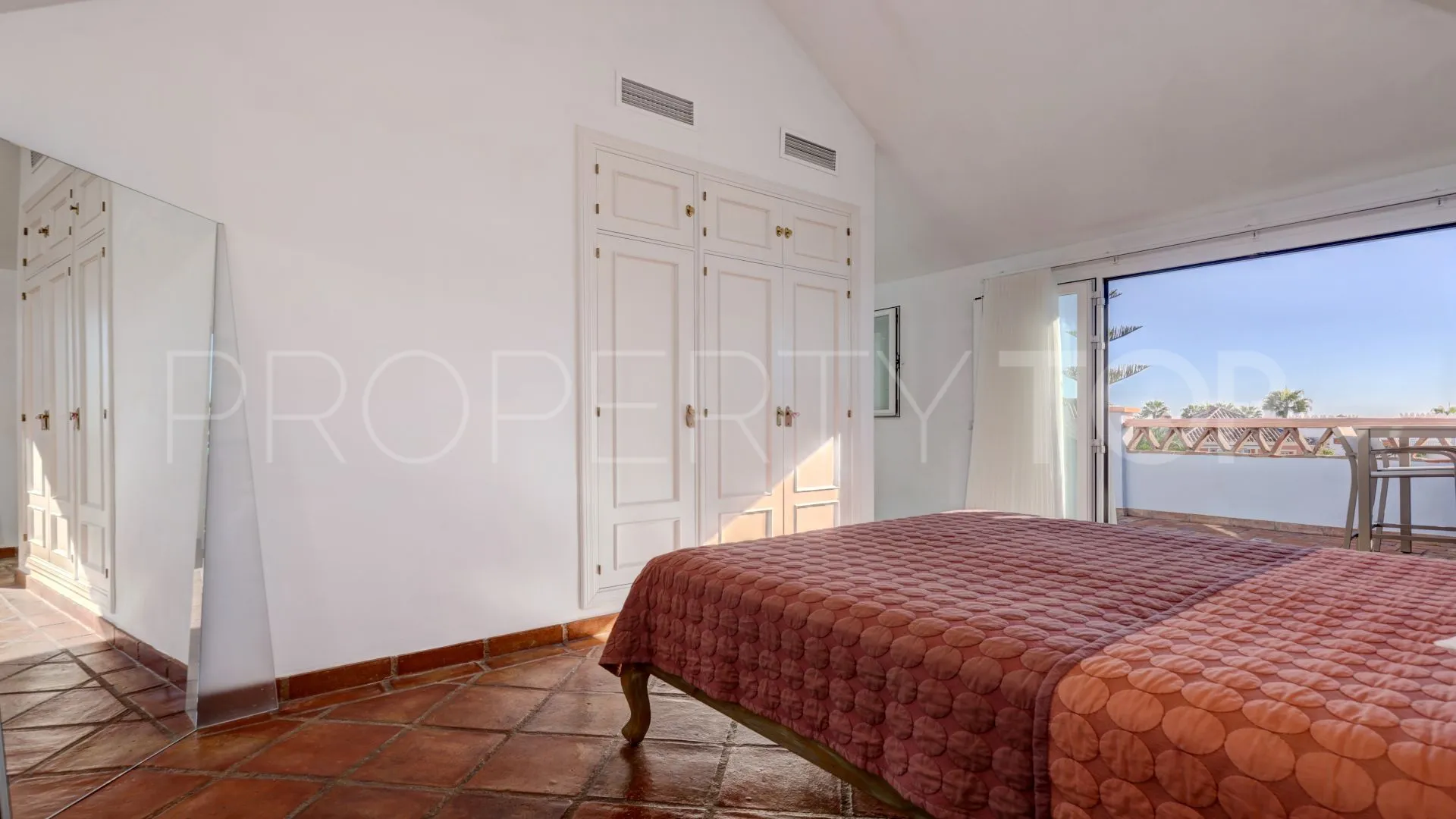 For sale duplex penthouse in La Perla de la Bahía with 3 bedrooms