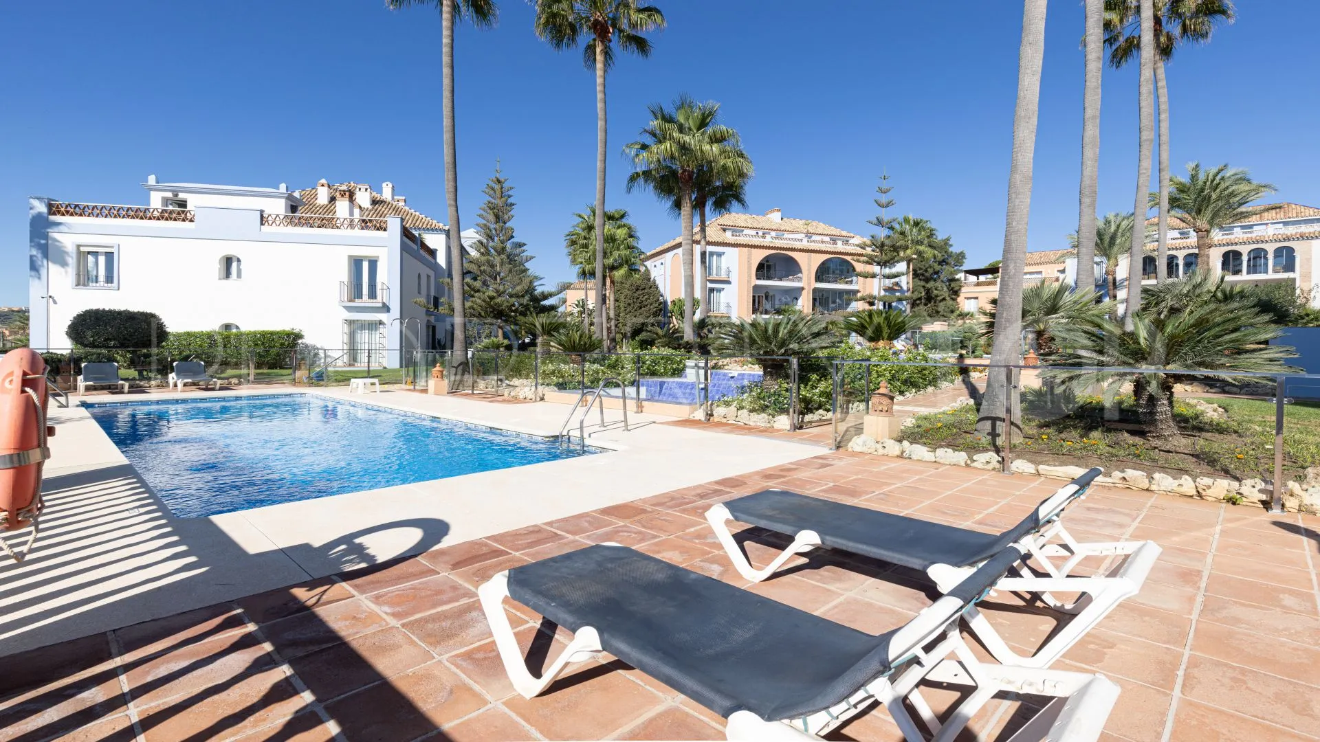 For sale duplex penthouse in La Perla de la Bahía with 3 bedrooms