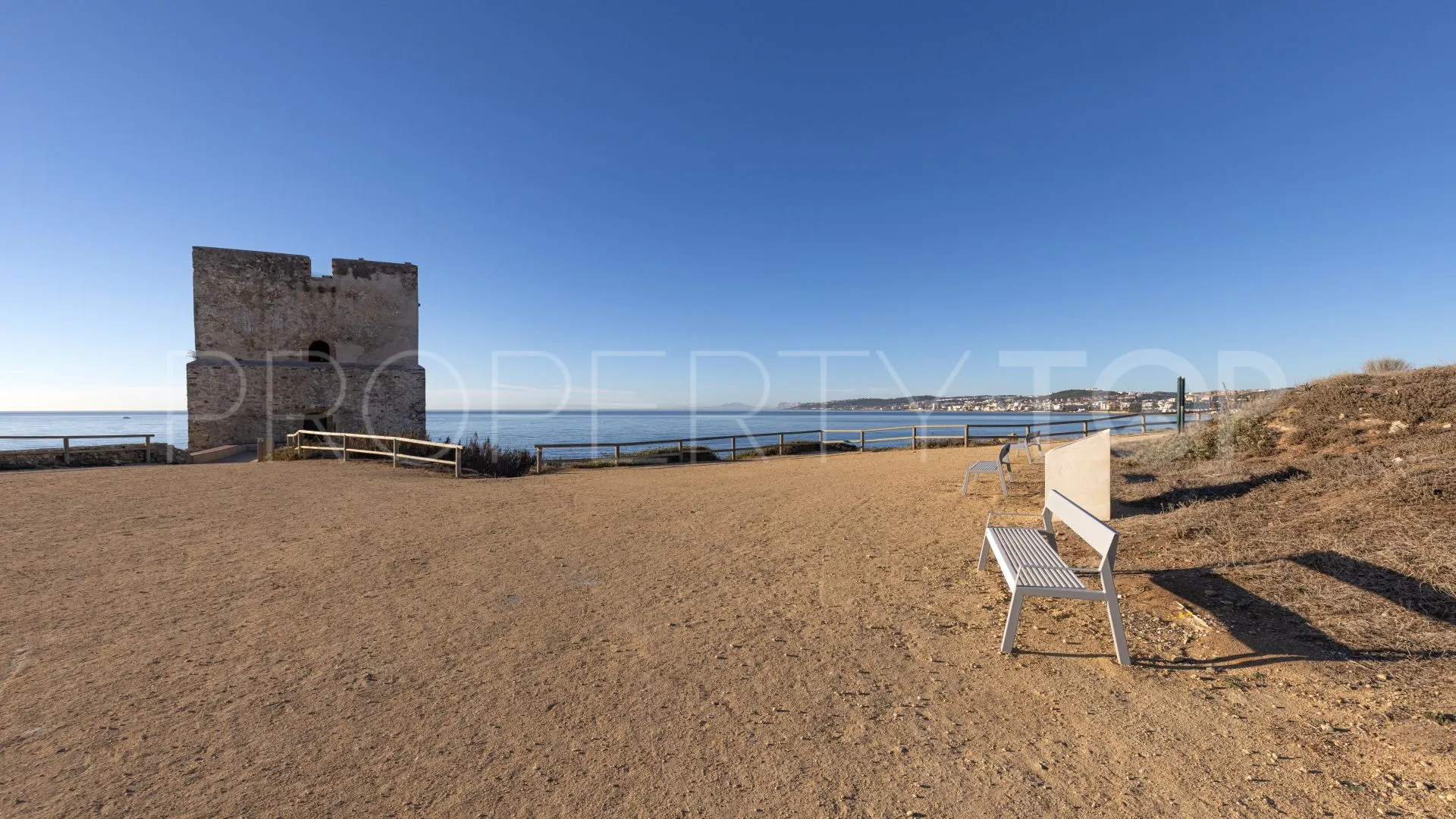 For sale duplex penthouse in La Perla de la Bahía with 3 bedrooms