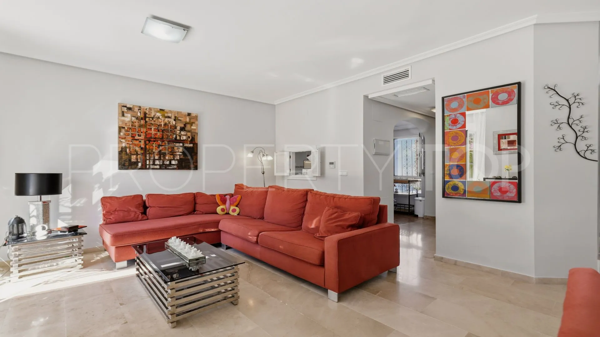 Town house for sale in Bahia de Casares