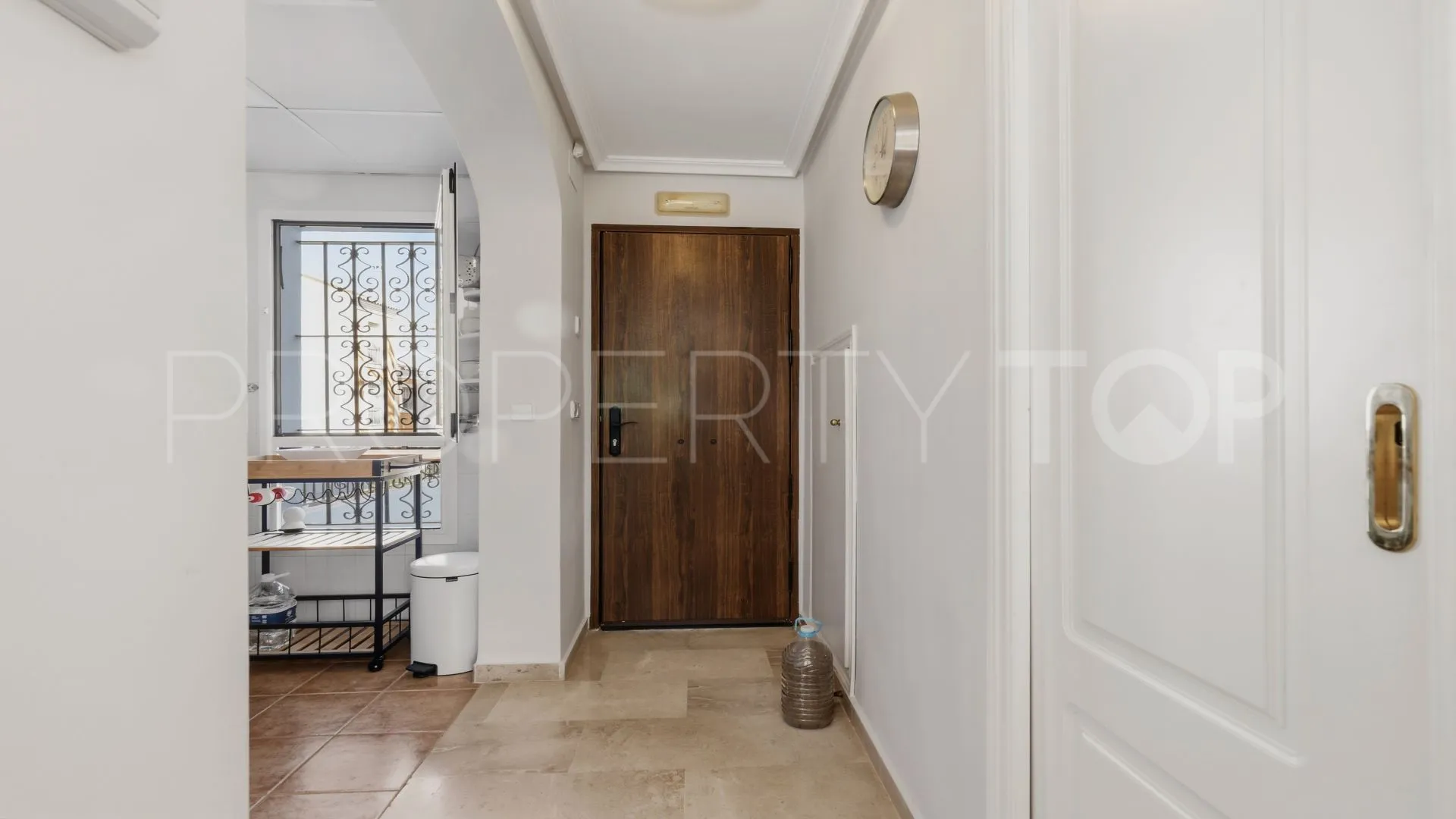 Town house for sale in Bahia de Casares